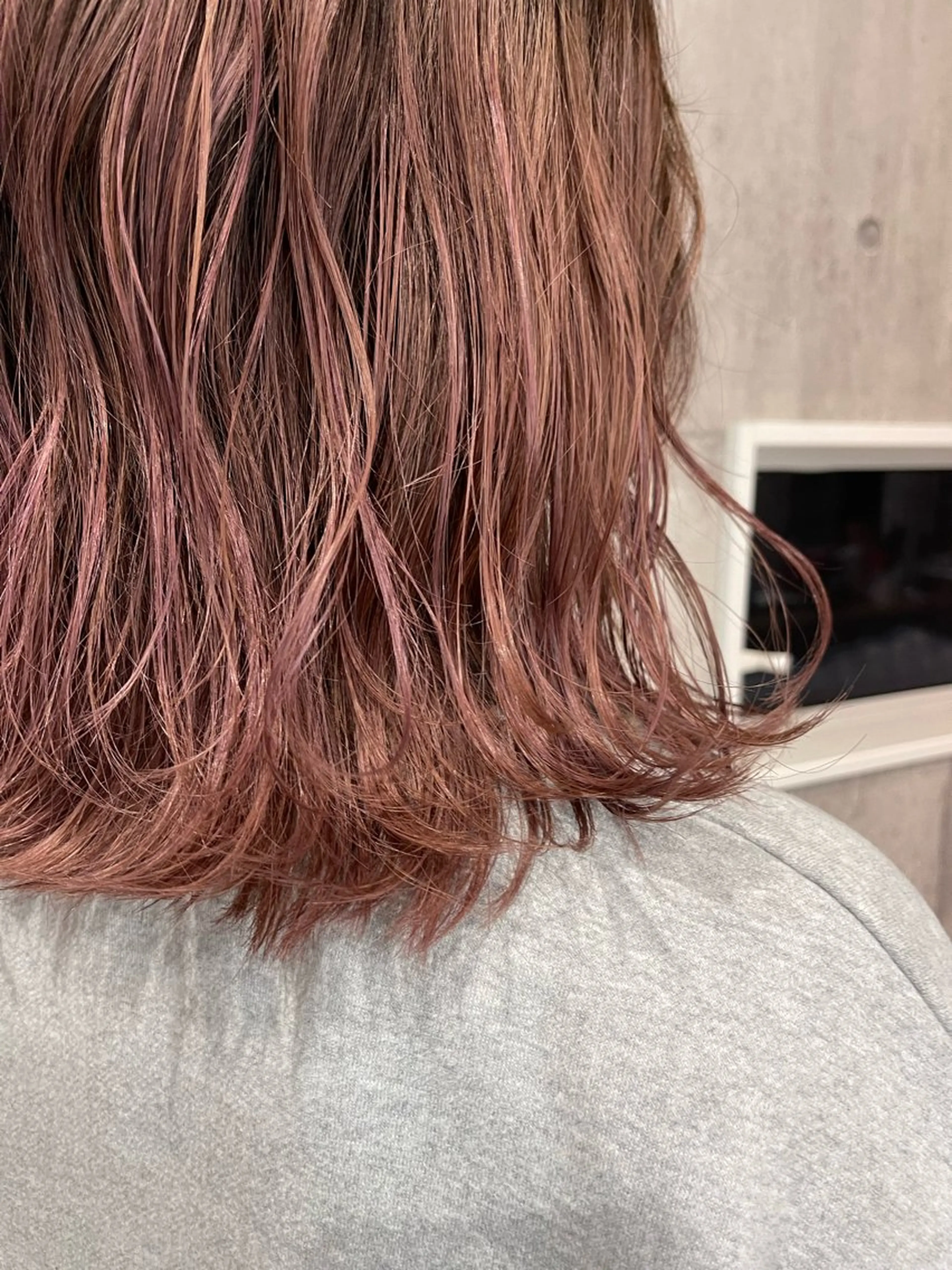 ミディアム カラー Felice Erikaのヘアスタイル