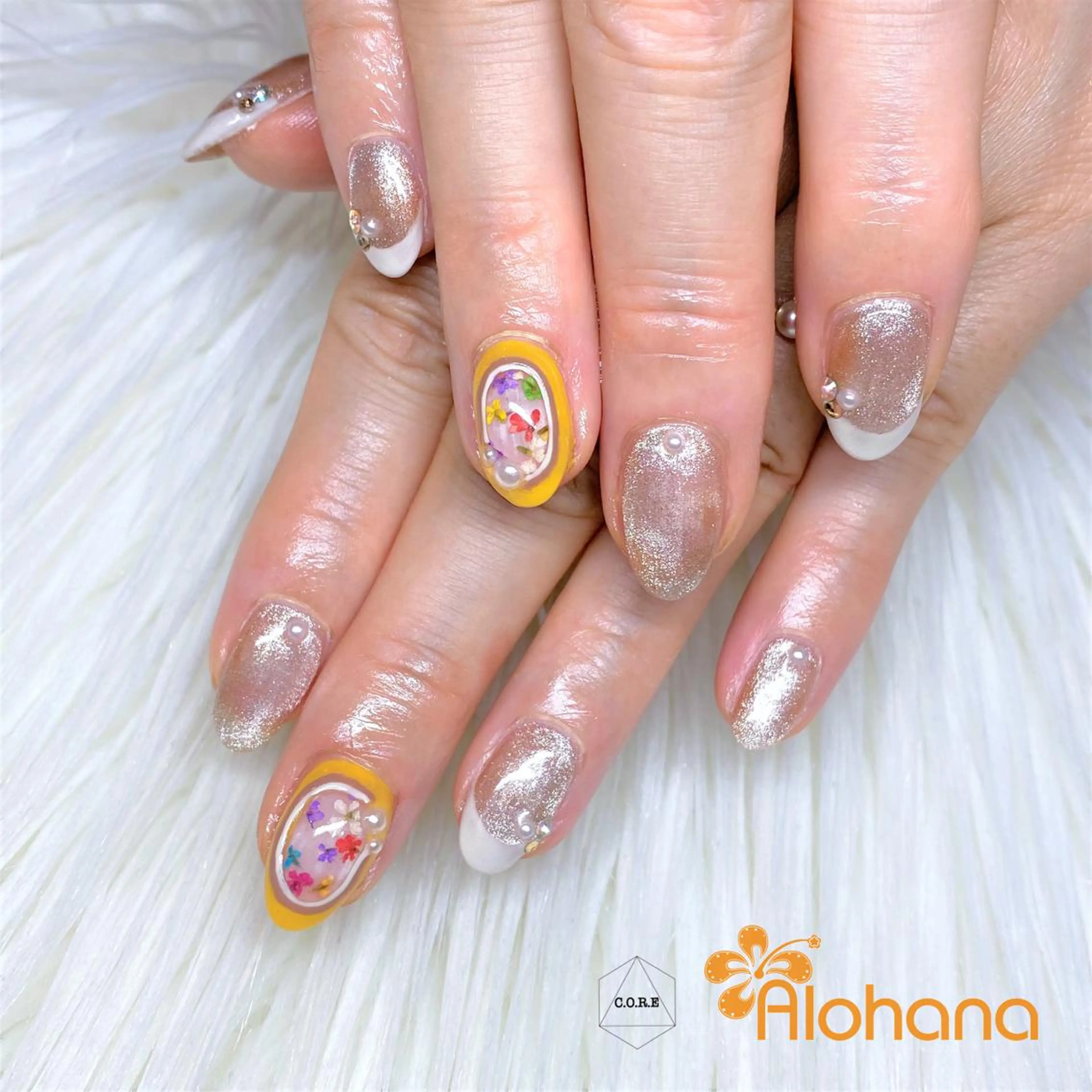 ネイル フラワーネイル キラキラネイル ハンドネイル Alohana Minaのネイルデザイン