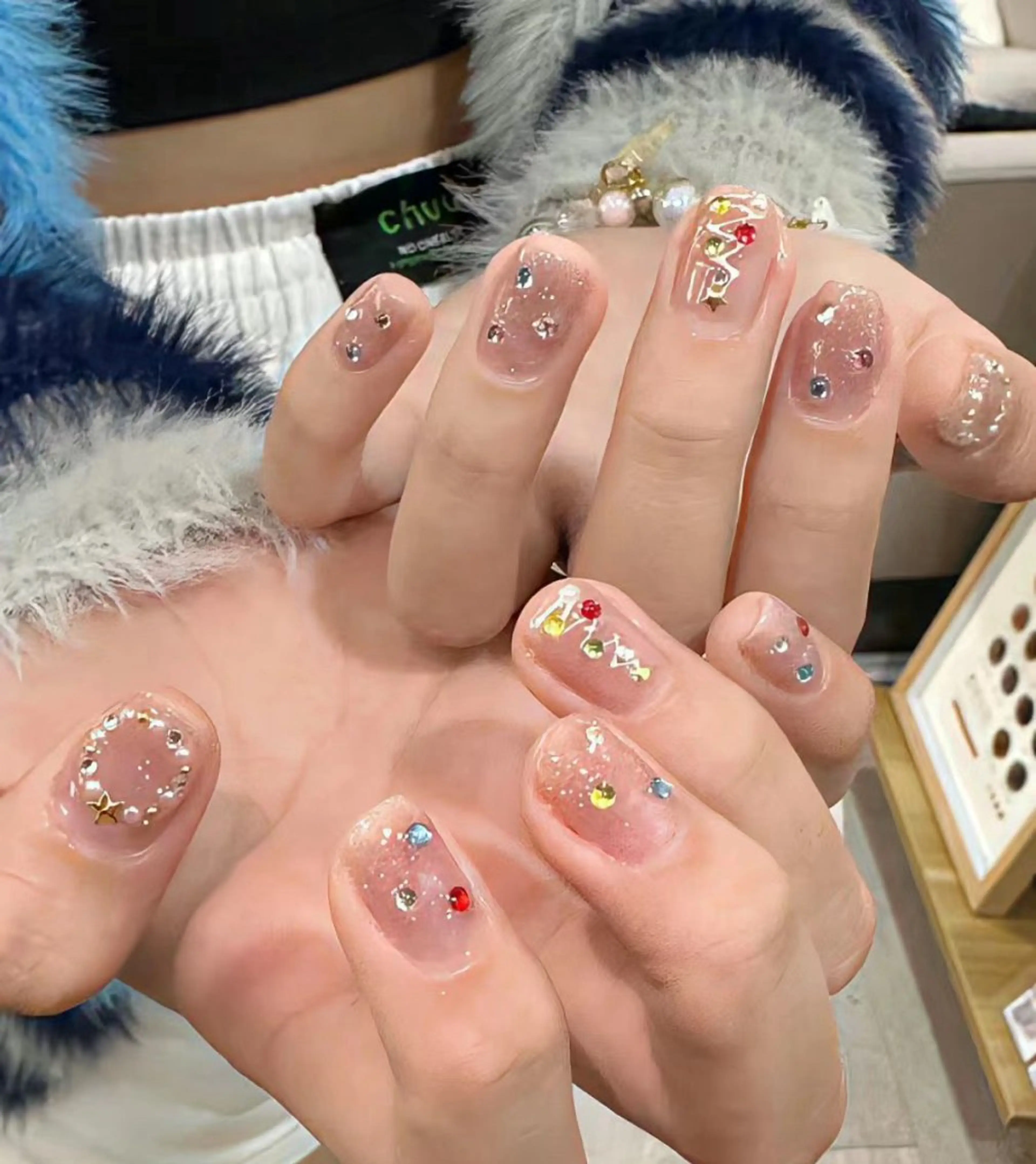ネイル ハンドネイル MoonNail ユリ🌸のネイルデザイン