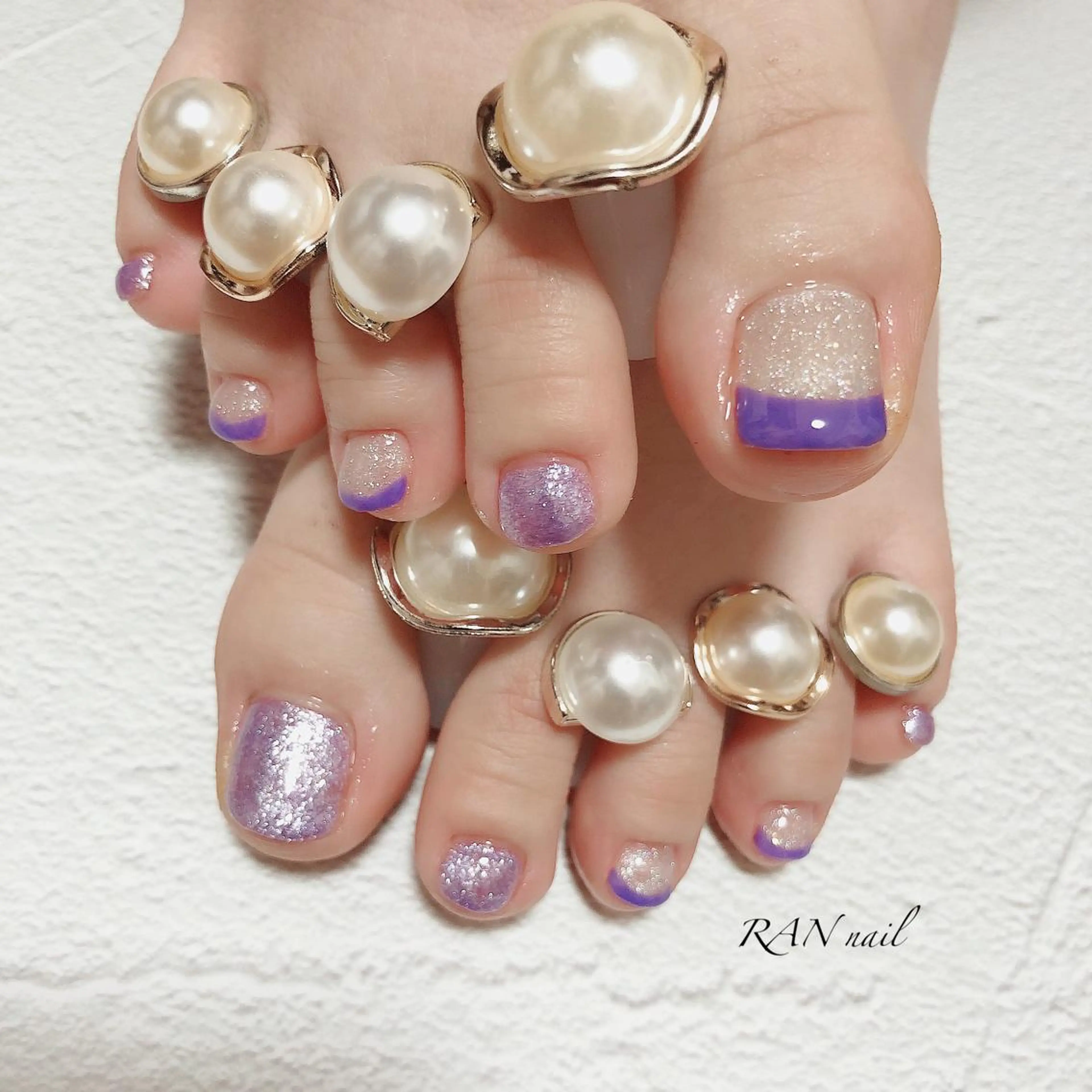 ネイル フットネイル フレンチネイル ジェルネイル キラキラネイル ラメ(グリッター) RAN nailのネイルデザイン