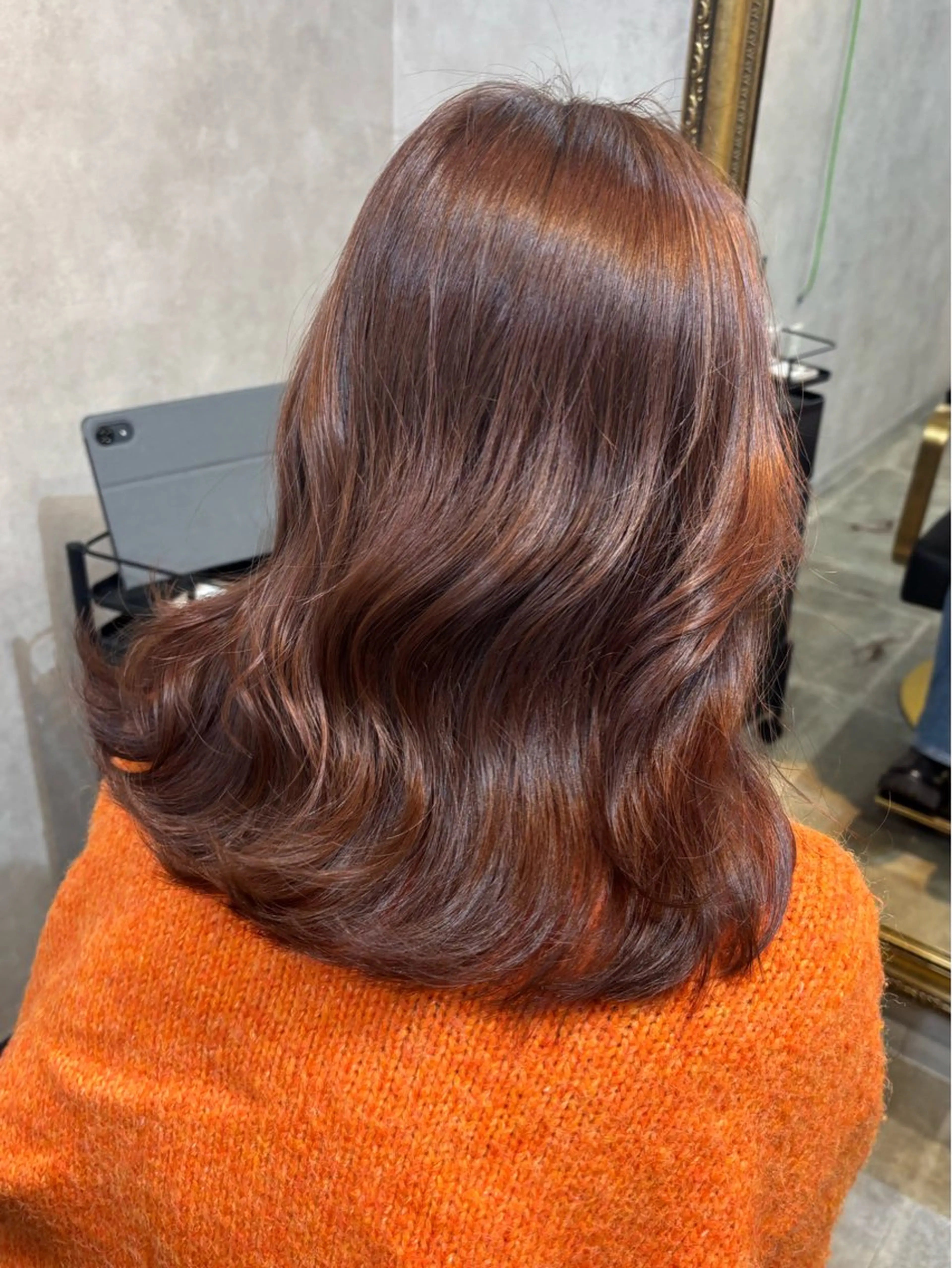 セミロング カラー 【aini天王寺】 𝐚𝐢𝐫𝐢✂︎のヘアスタイル