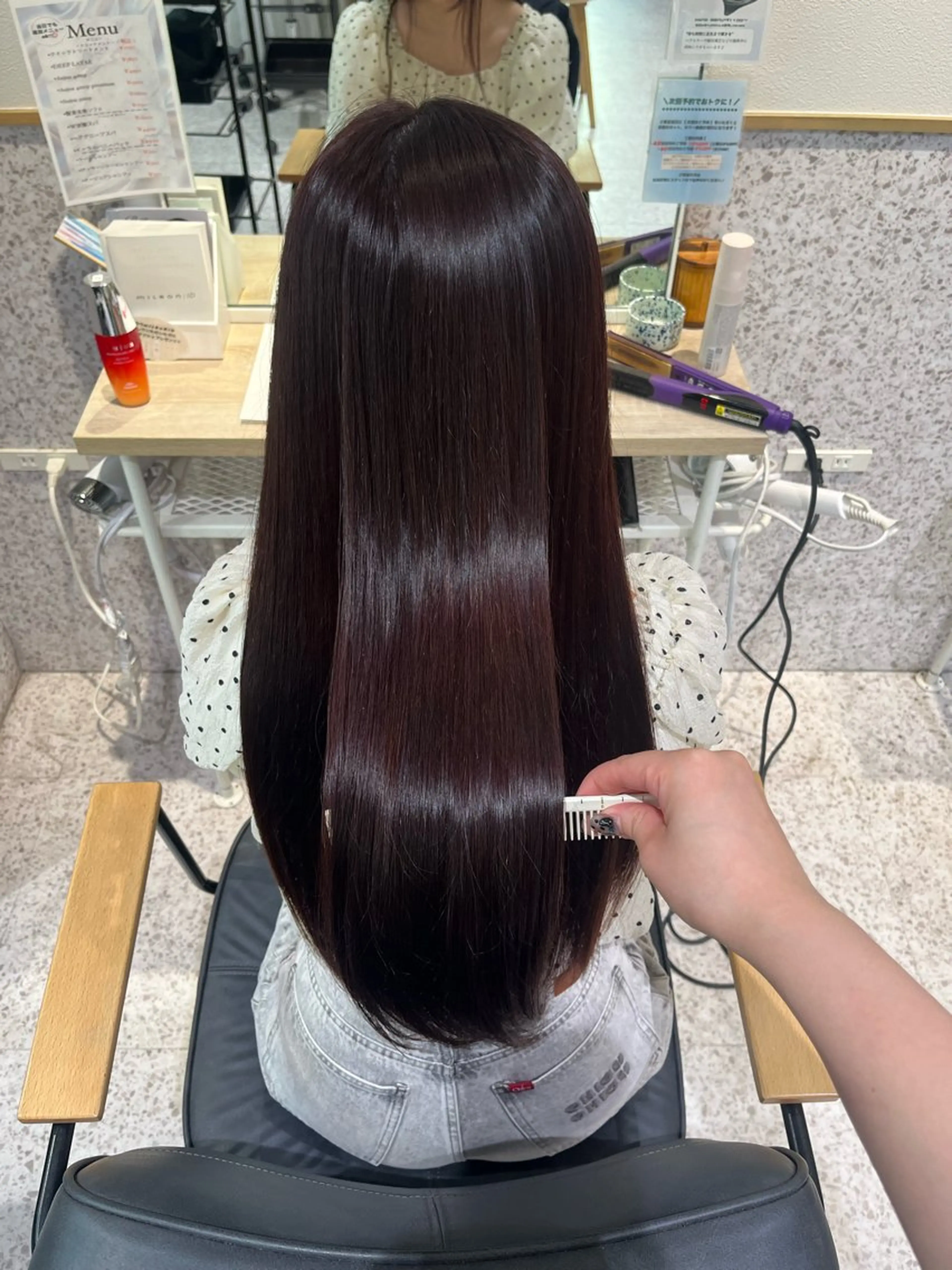 ロング 顔周りカット ハイライト 髪質改善 韓国風ヘア 縮毛矯正 ヘアカラー トリートメント 艶カラー／ハイトーン ミサキのヘアスタイル