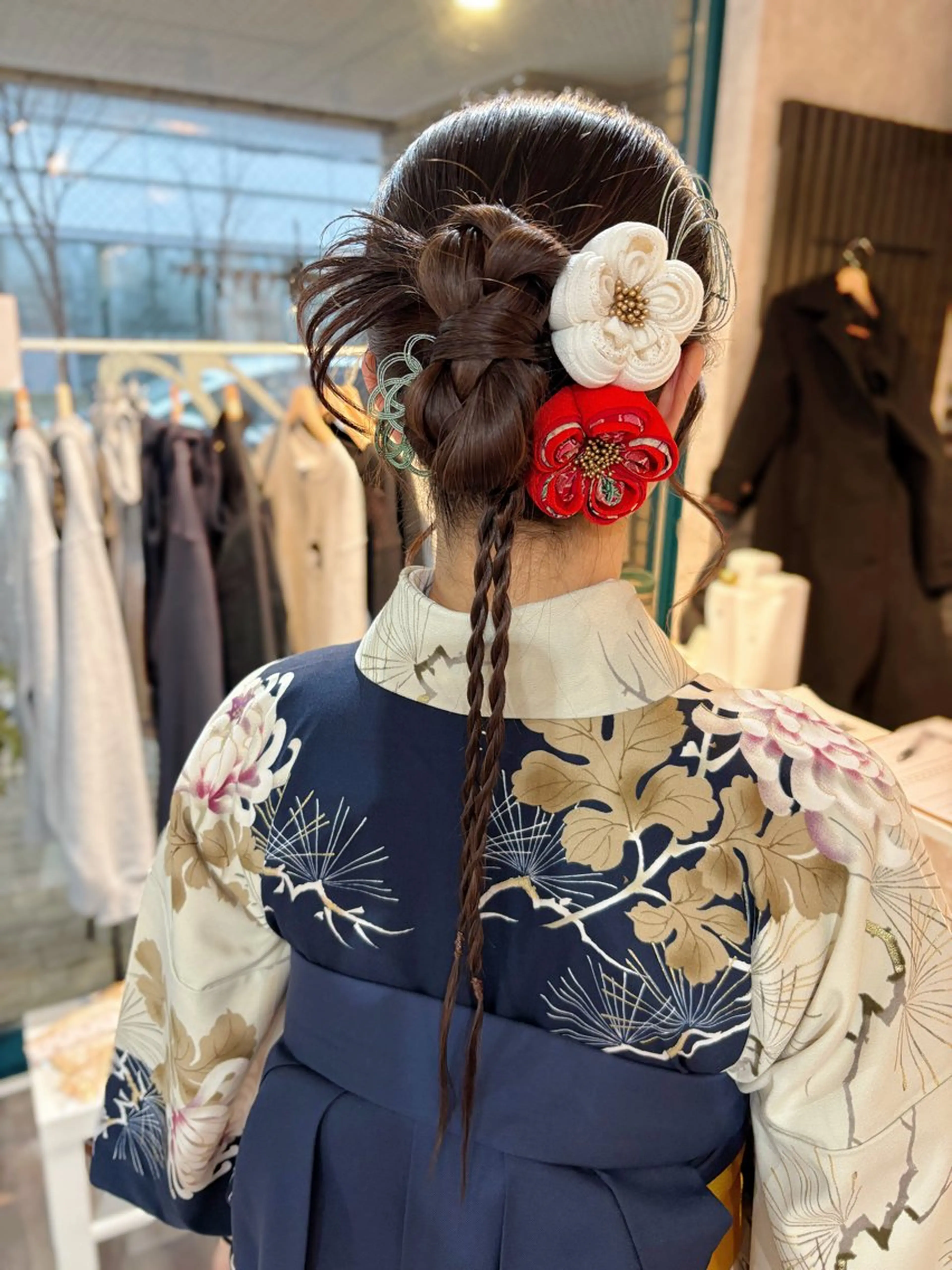 ヘアアレンジ 着物ヘア 卒業式のヘアスタイル 髪飾り Noe' Akariのヘアスタイル