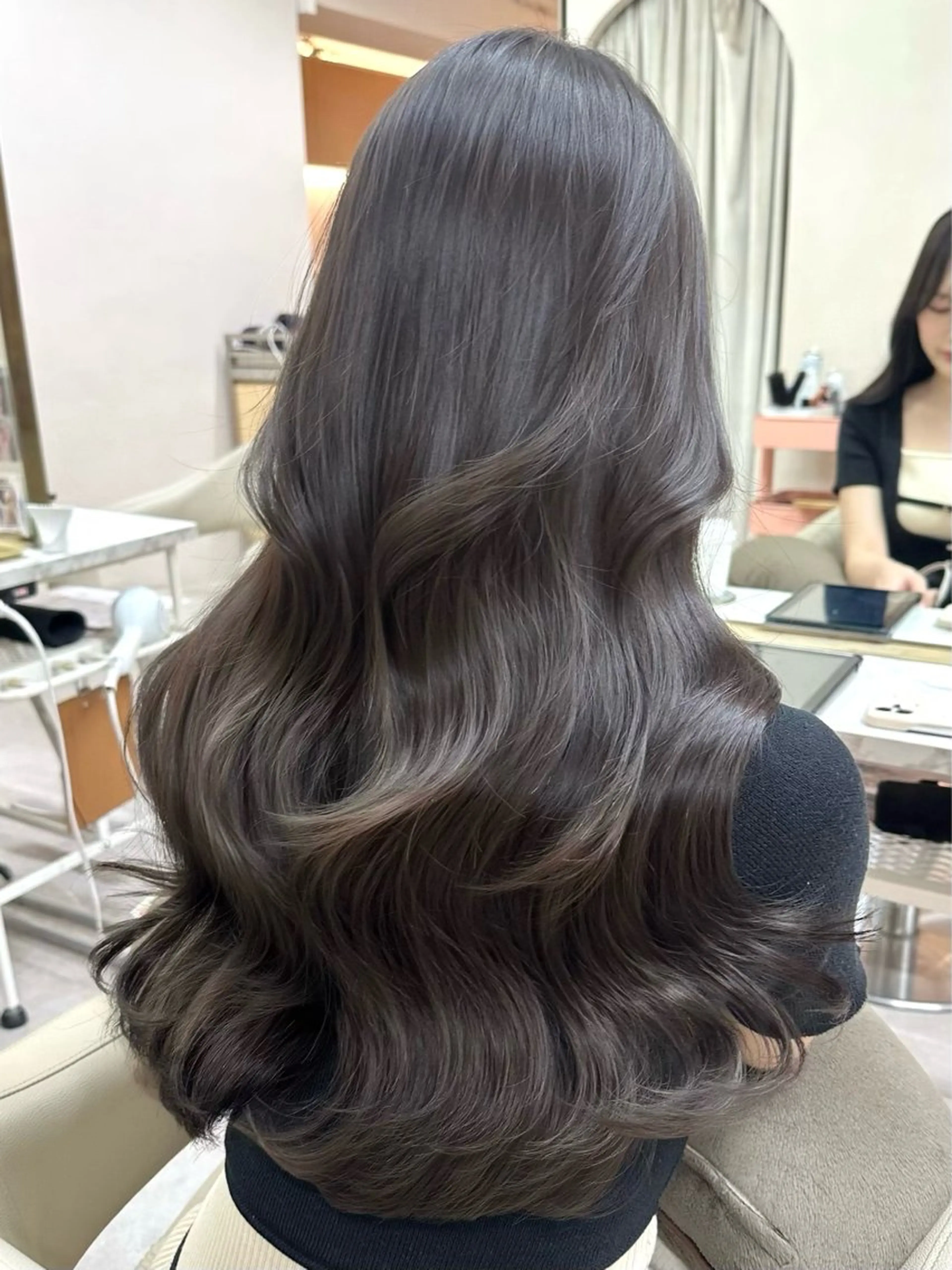ロング カラー ベージュカラー レイヤーカット ヘアカラー トリートメント 韓国ヘア🦢🖤 Sayumiのヘアスタイル