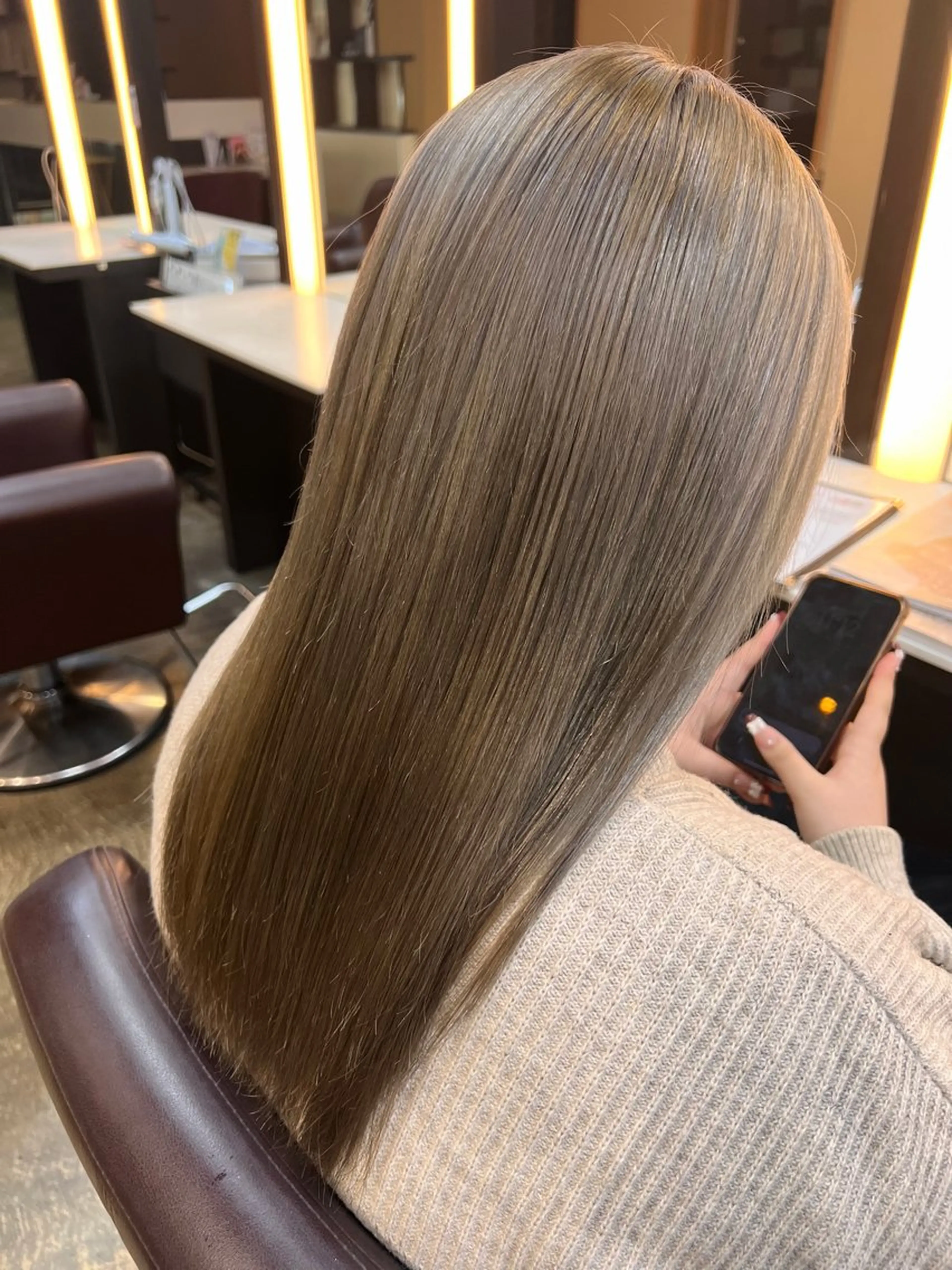 ロング カラー ブリーチ 伊藤 憲のヘアスタイル