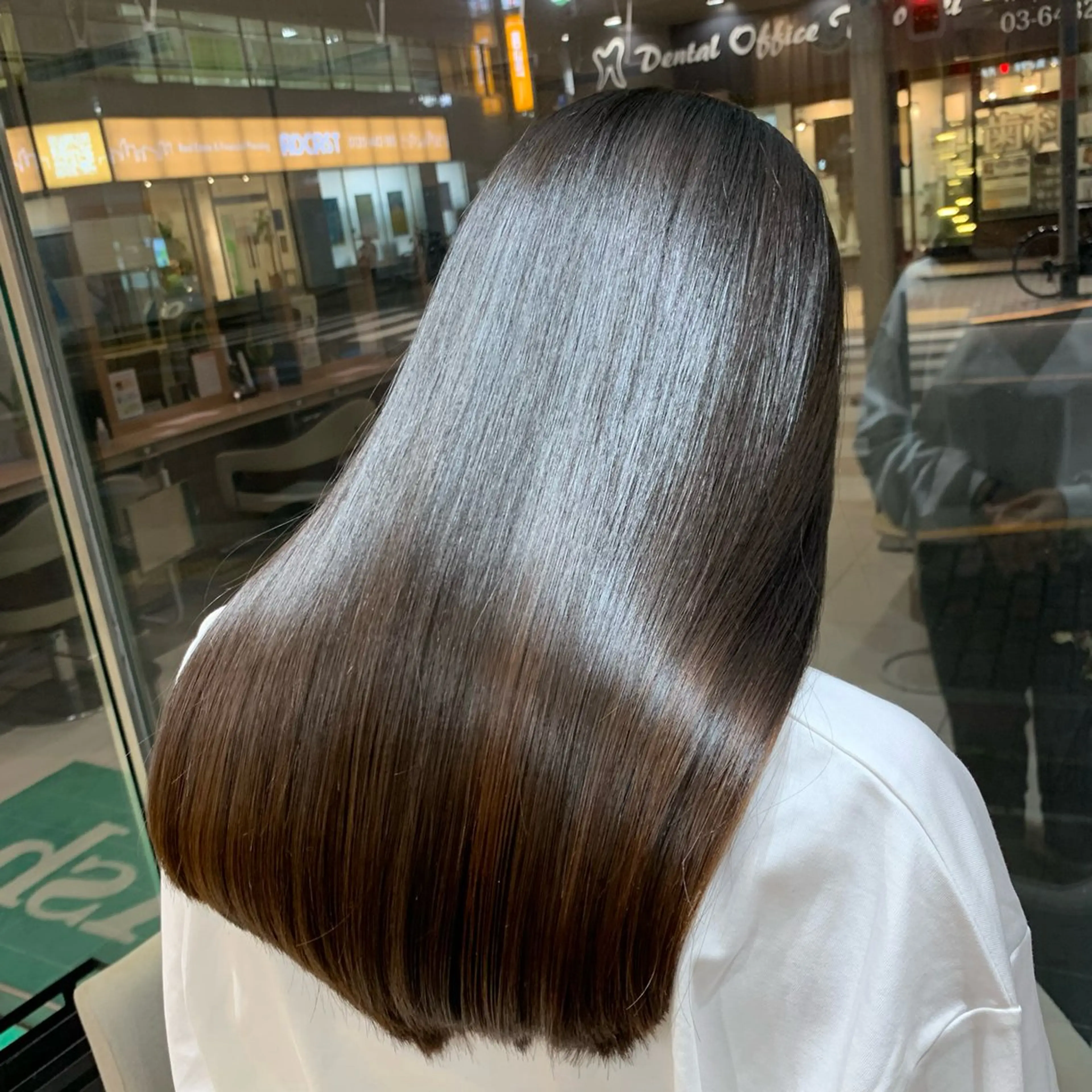 【最新流行】酸性ストレート&トリートメント💫ダメージレスに綺麗になりたい方🙆‍♀️通常の40%OFFでご案内します✨の写真