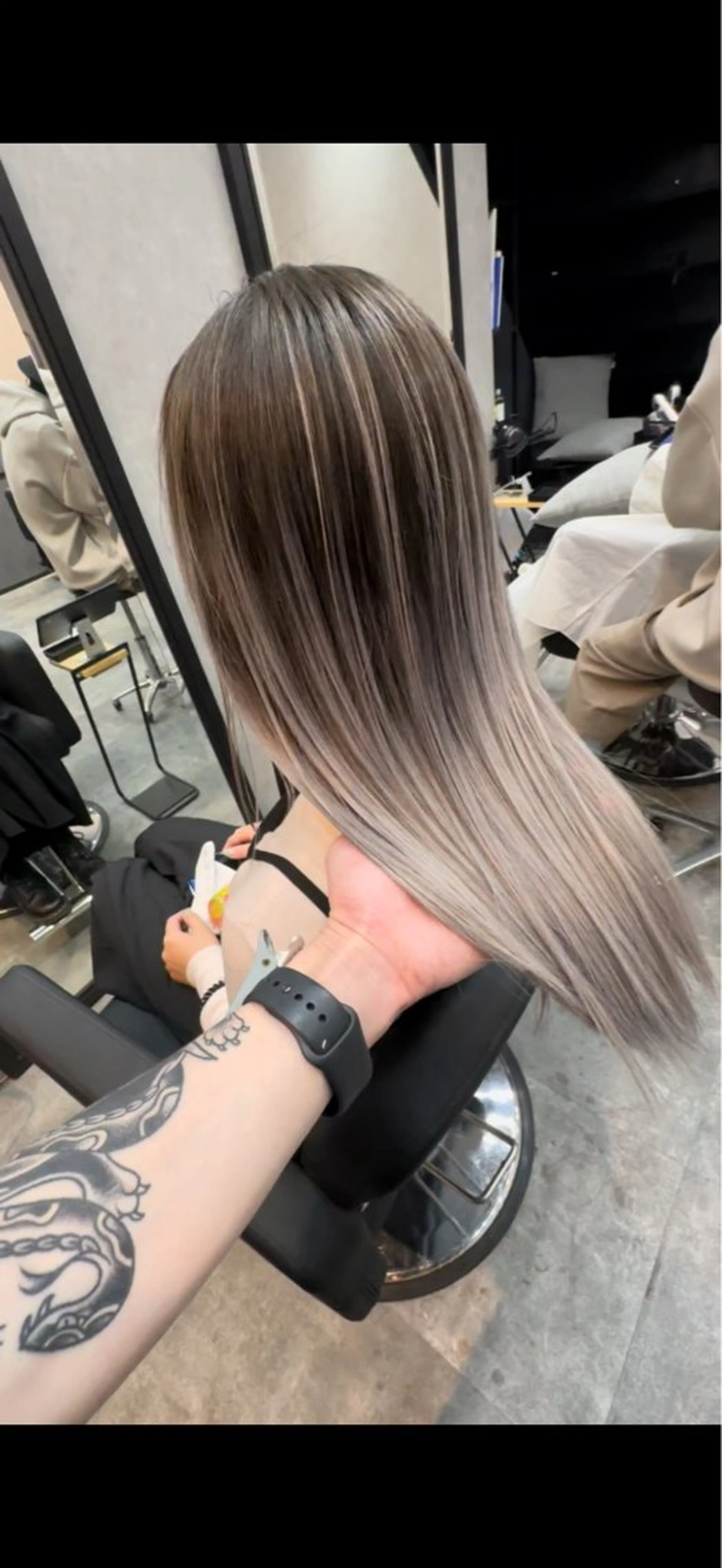 ロング カット ヘアカラー トリートメント Roots所属・田中 聖也のヘアスタイル