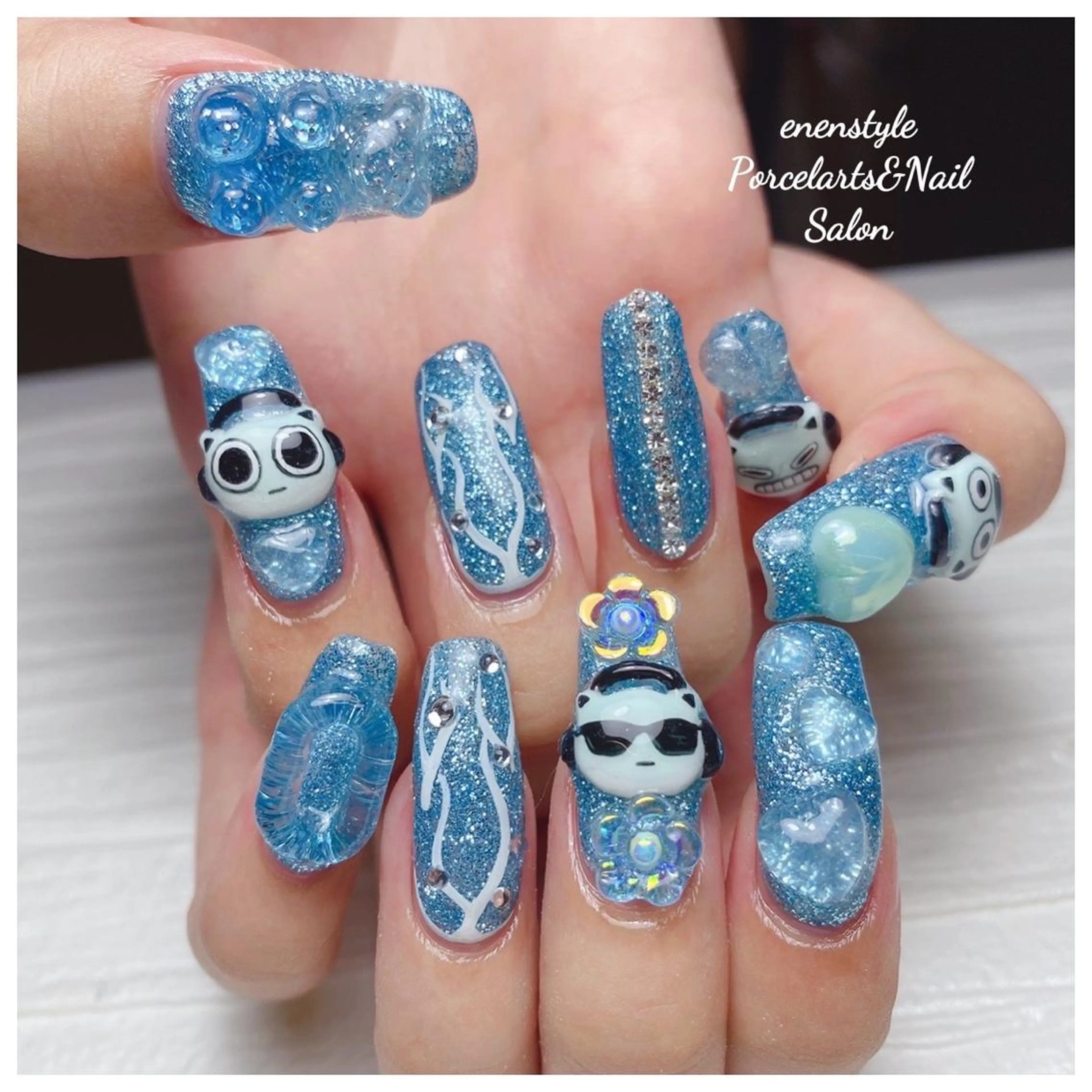 ミディアム ネイル 👑enen style👑のネイルデザイン