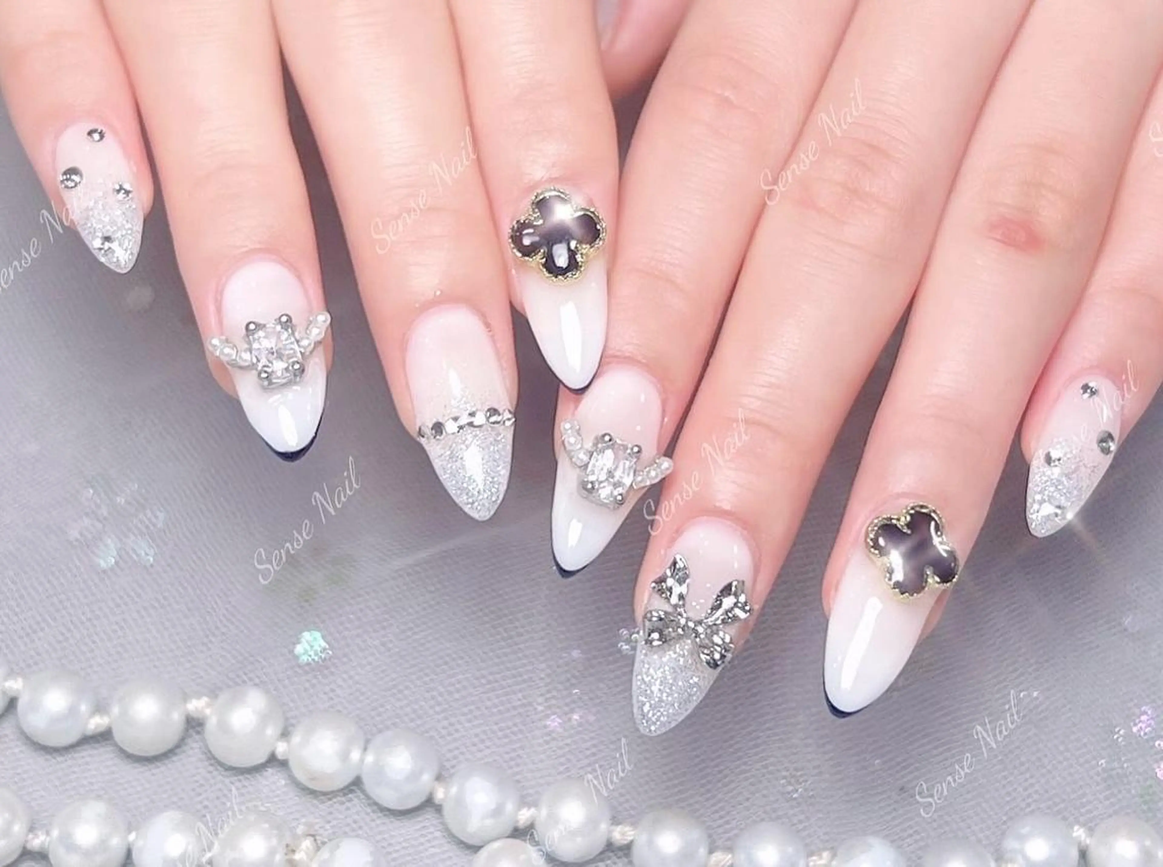 ネイル ハンドネイル ハンドケア 🦋Yumiio 🦋のネイルデザイン