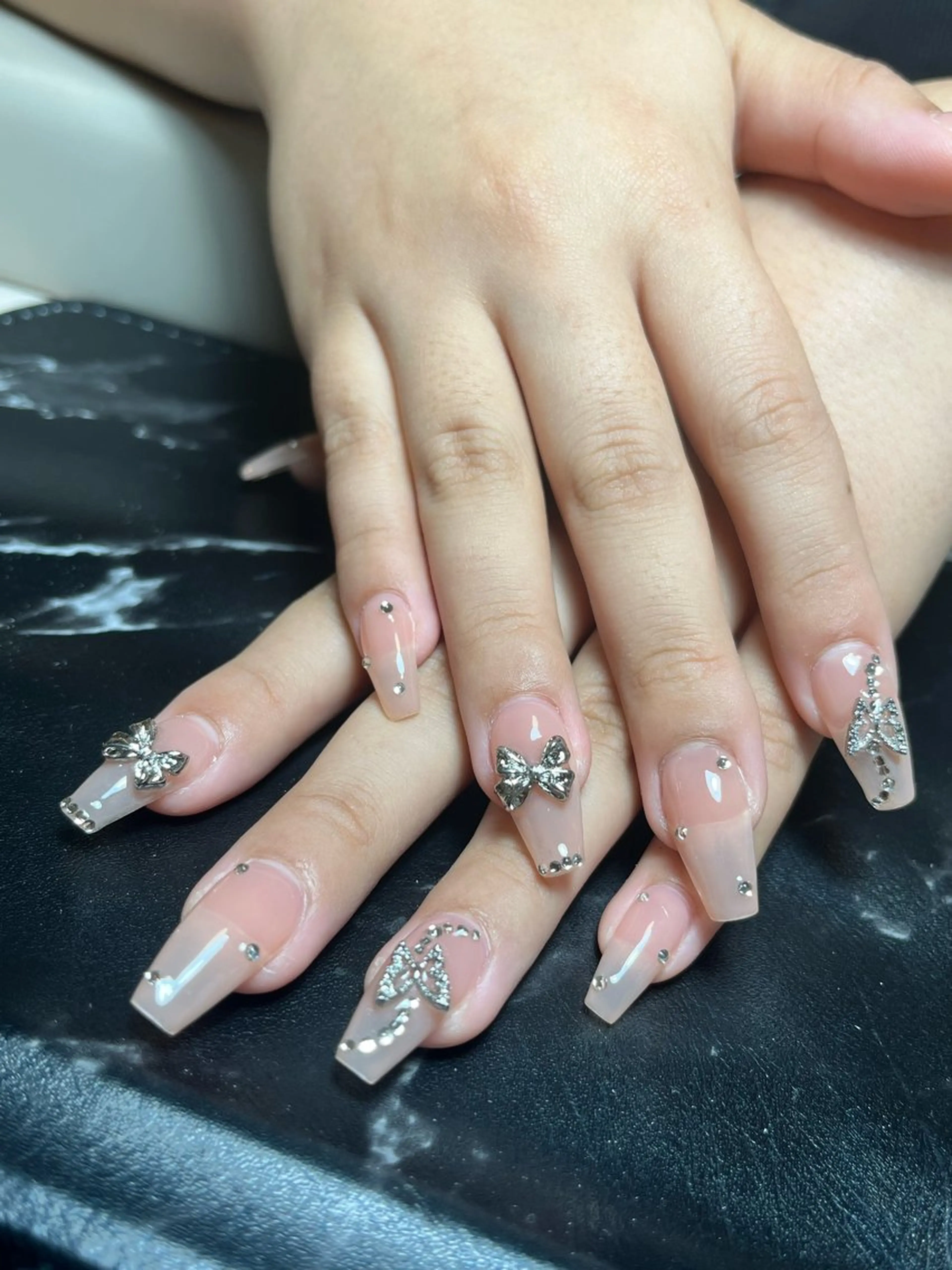 ネイル ハンドネイル LULU Nail salonみどりのネイルデザイン