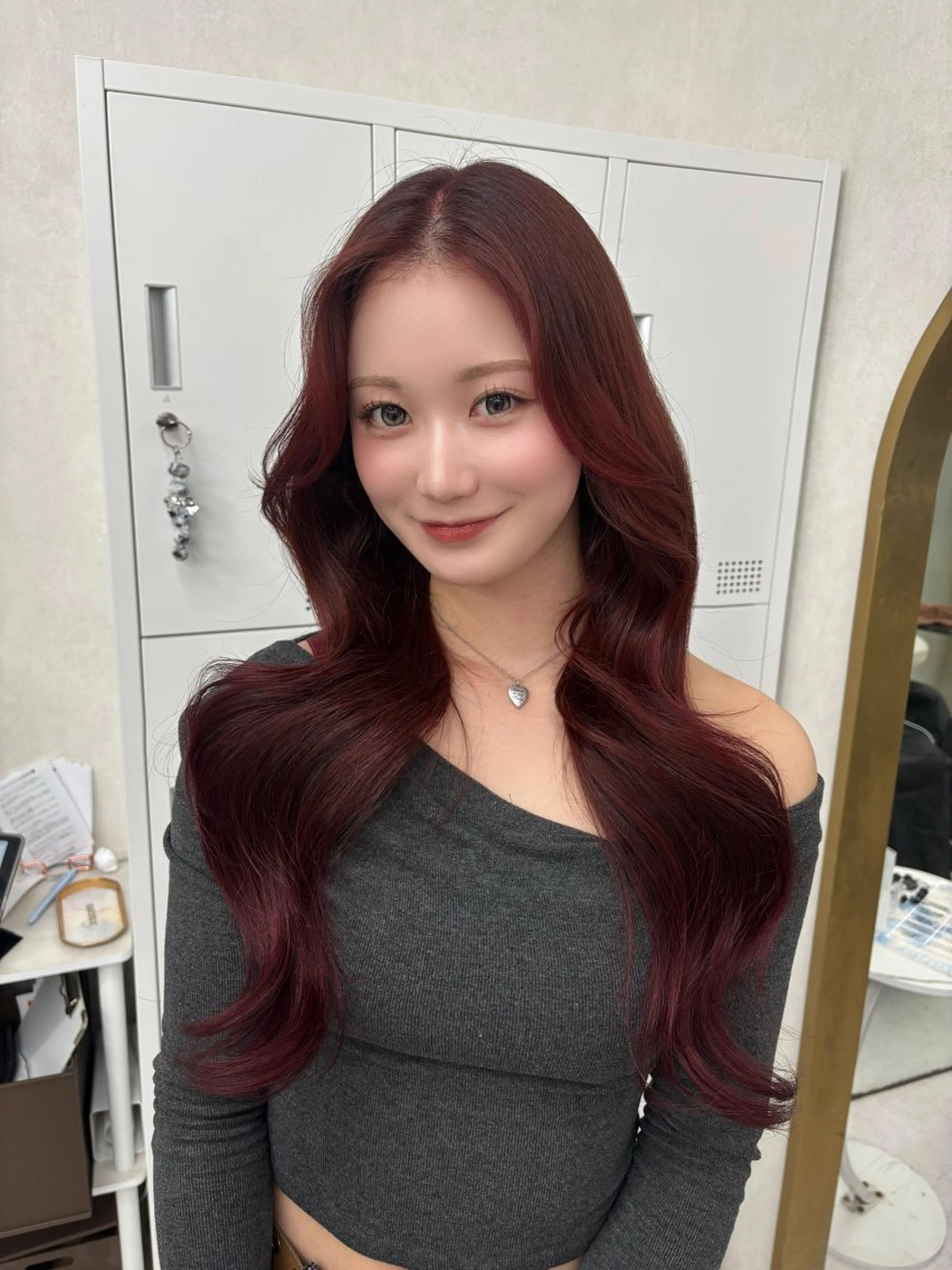 ロング カラー レッドカラー 〖ワンホンヘアー〗 SAKURA👼🏻のヘアスタイル