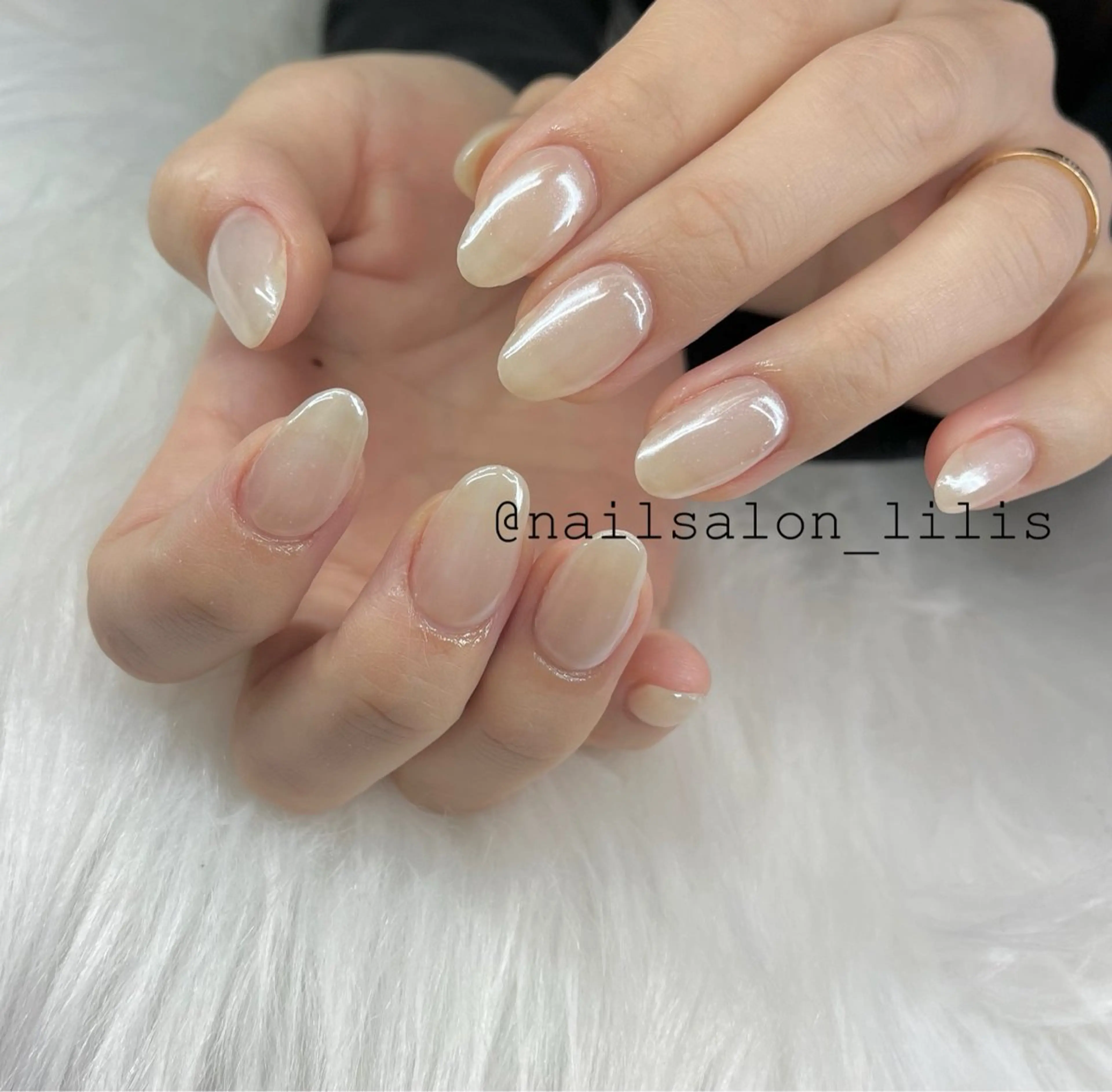 ネイル オーロラネイル ハンドネイル nailsalon Lilisのネイルデザイン