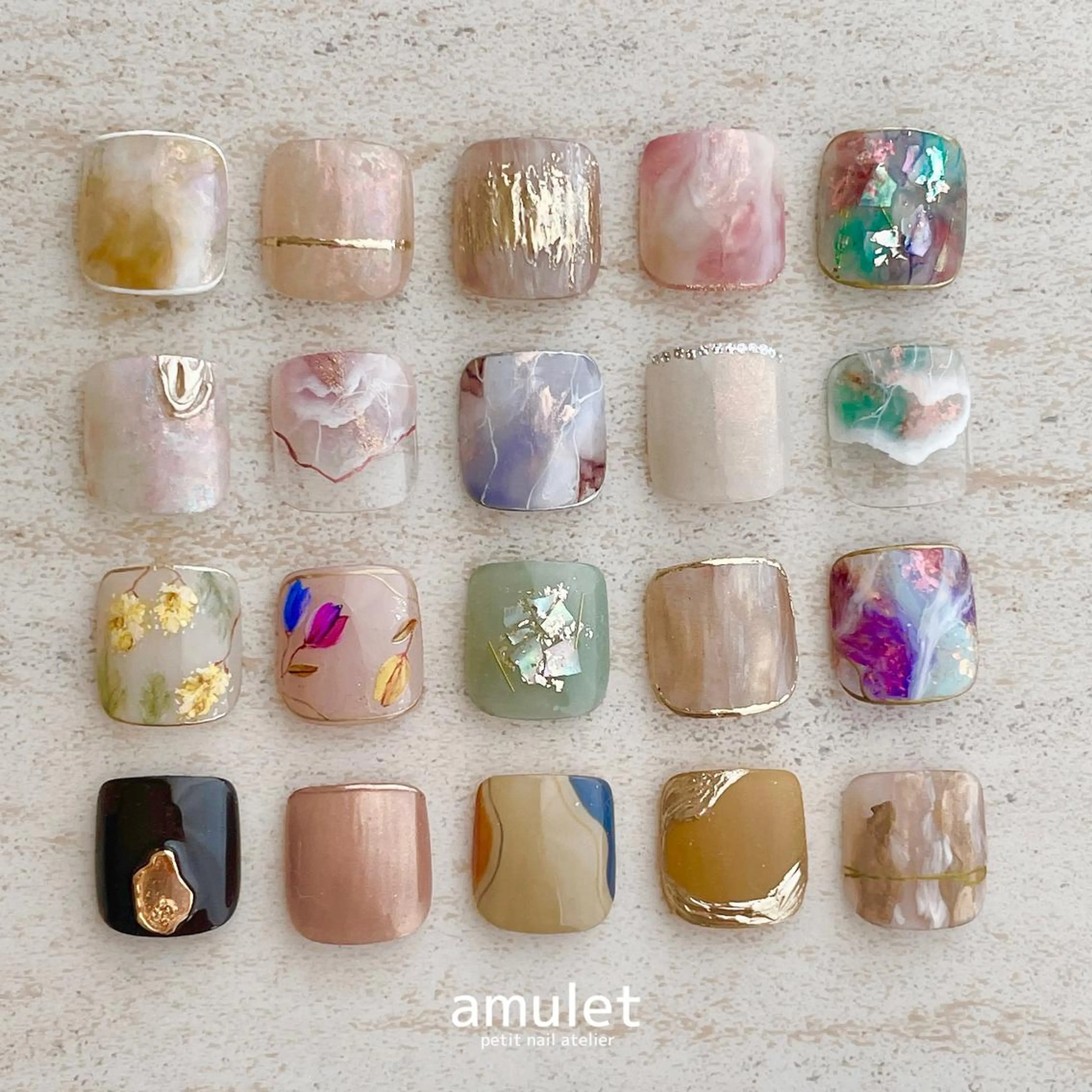 ネイル フットネイル amulet TOMOMIのネイルデザイン