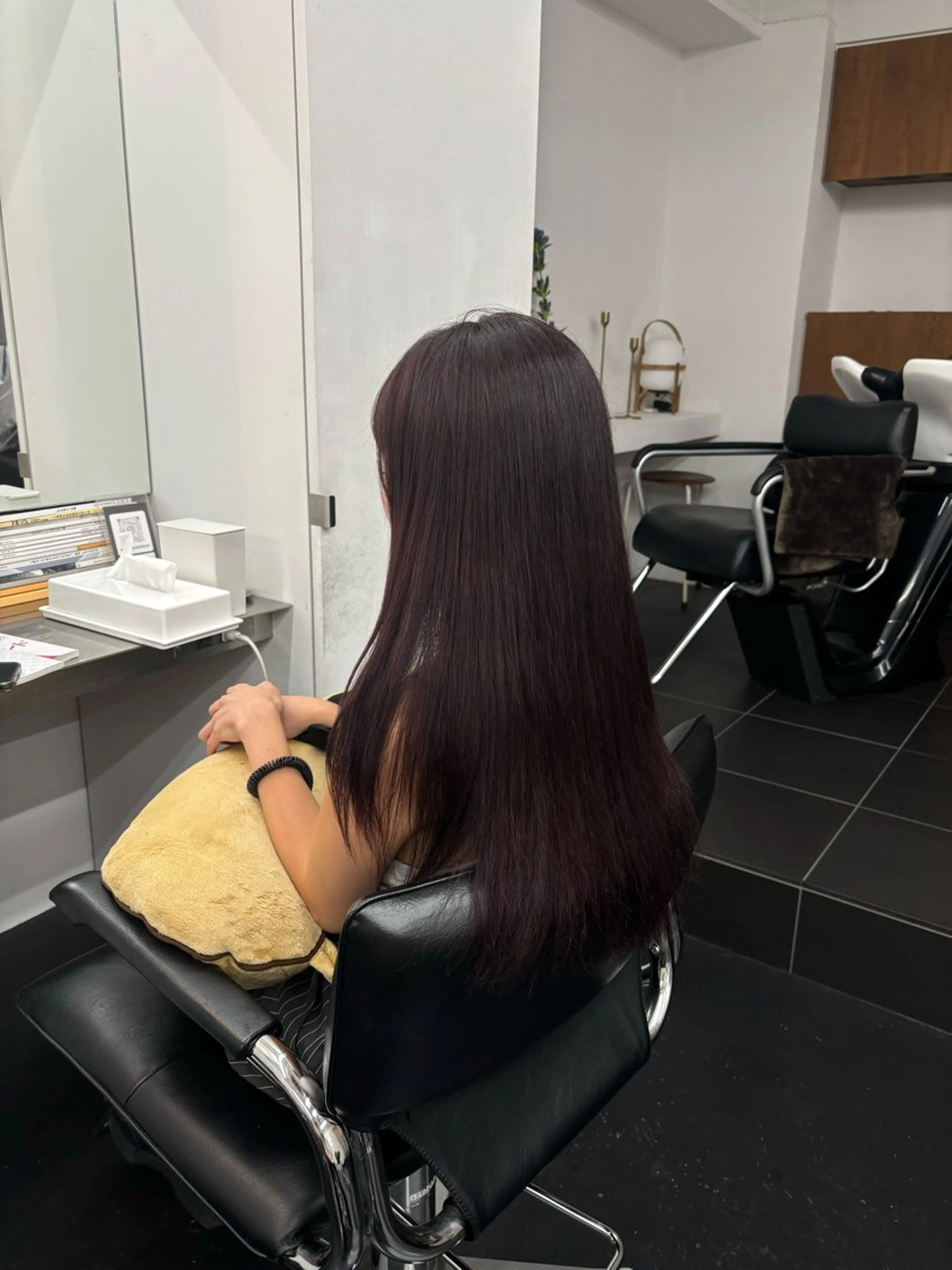 ロング カラー ラベンダーカラー ピンクカラー レッドカラー 【ヤマザキアヤメ】 パーマモデル様募集中のヘアスタイル