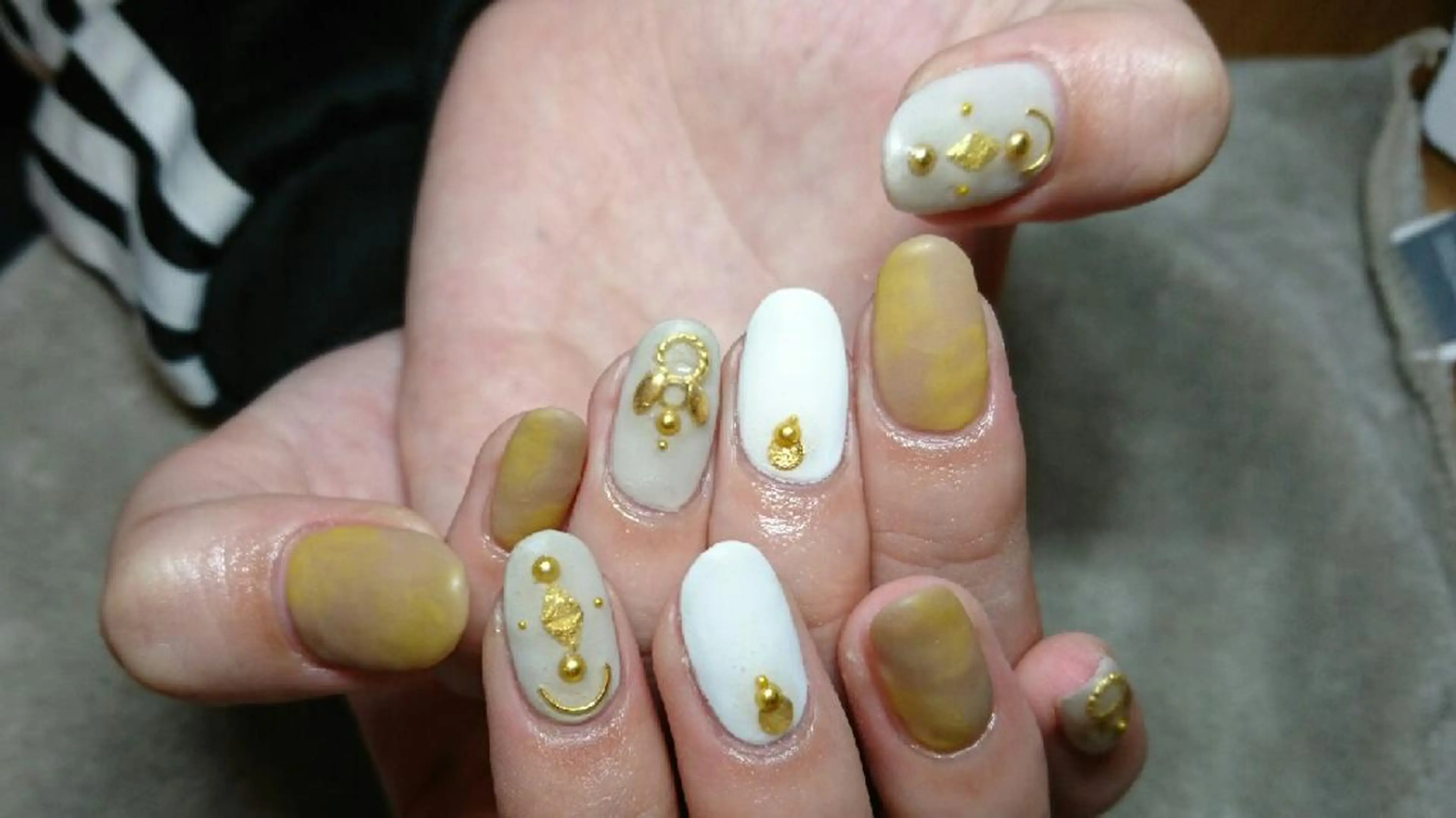 ネイル マットネイル LAVISH nail salonのネイルデザイン