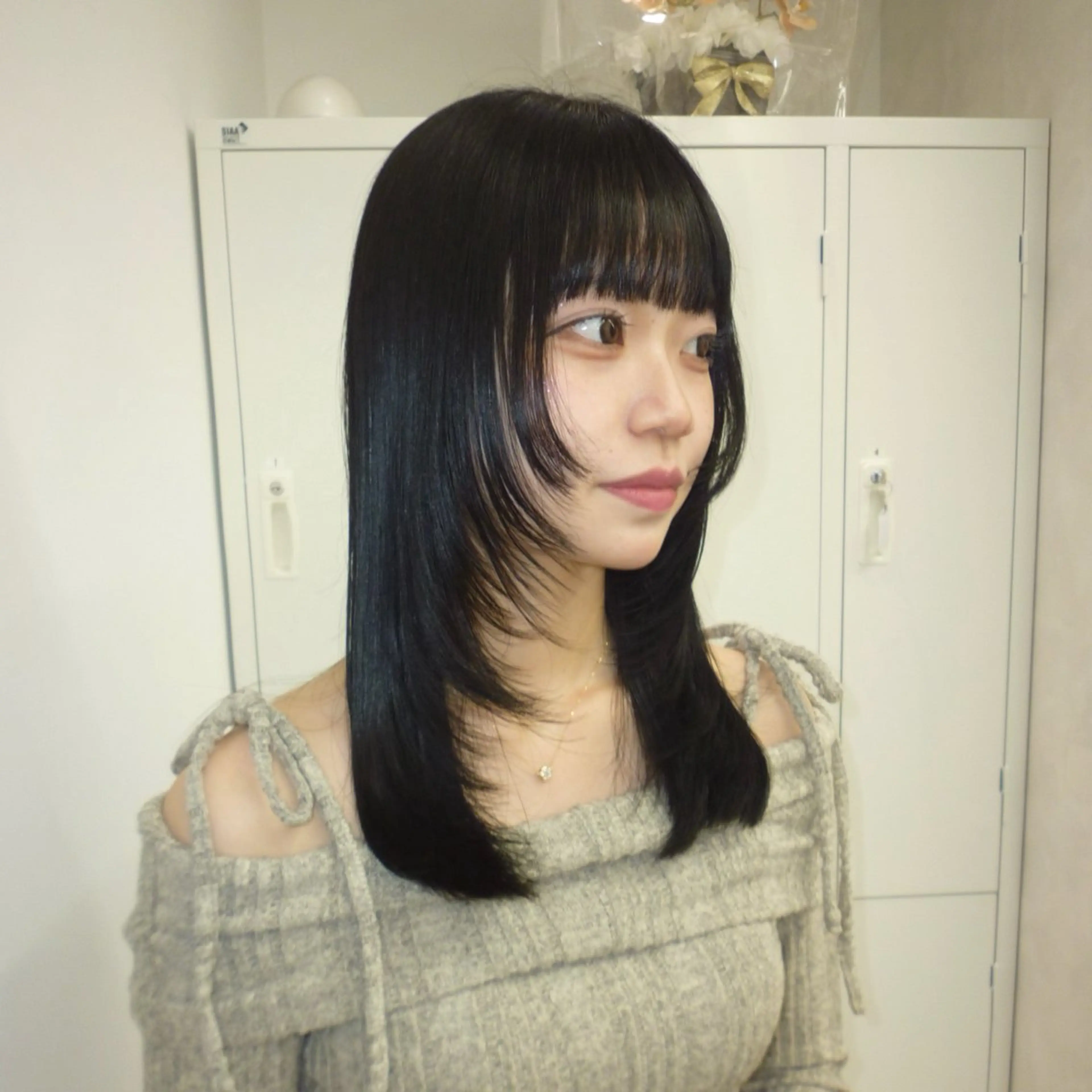 ミディアム SLASHスラッシュ 片野さくらのヘアスタイル