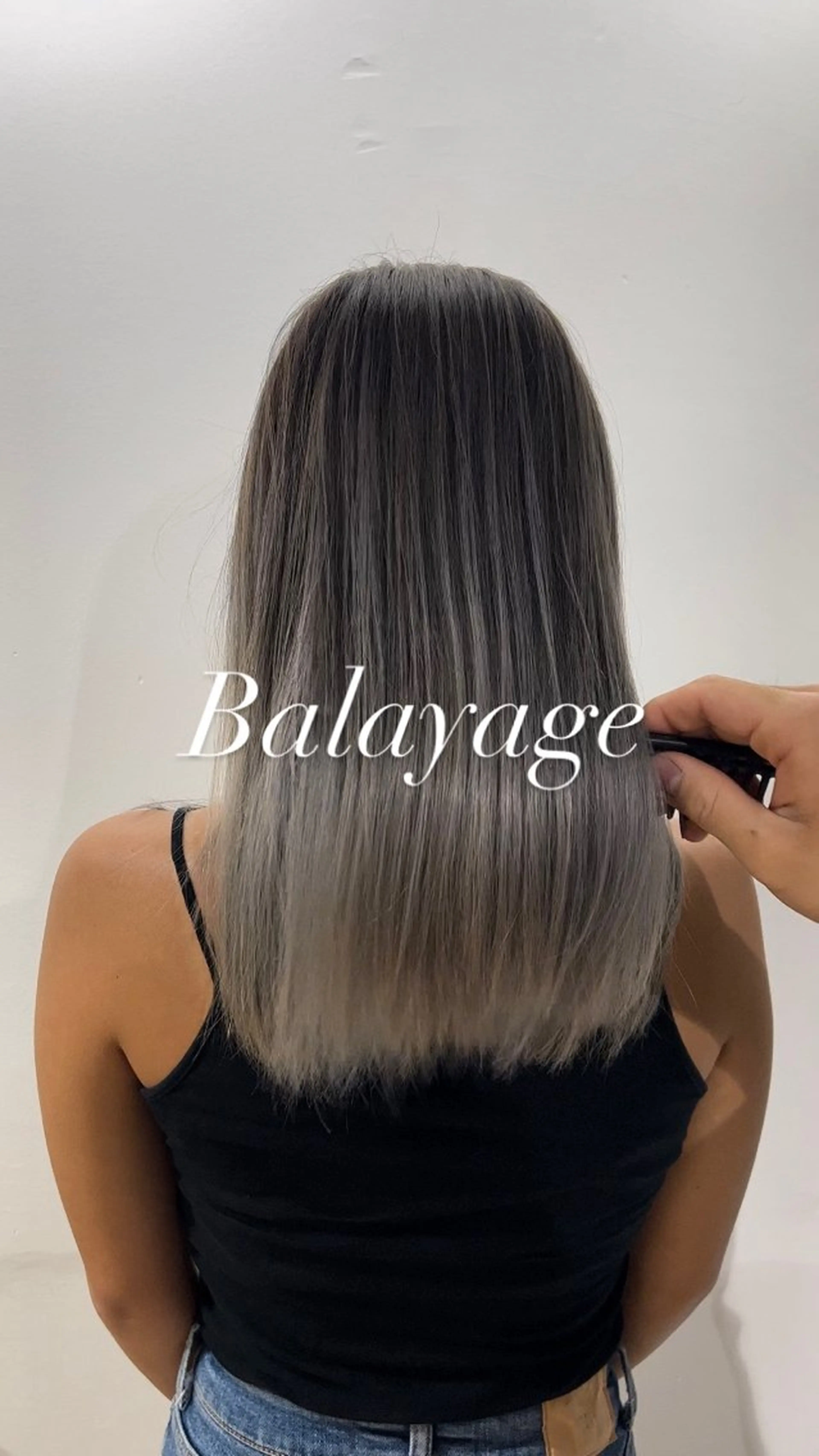 セミロング カラー バレイヤージュ ブリーチ デザインカラー ダブルカラー グラデーションカラー Kensho 京都駅 ケアブリーチのヘアスタイル