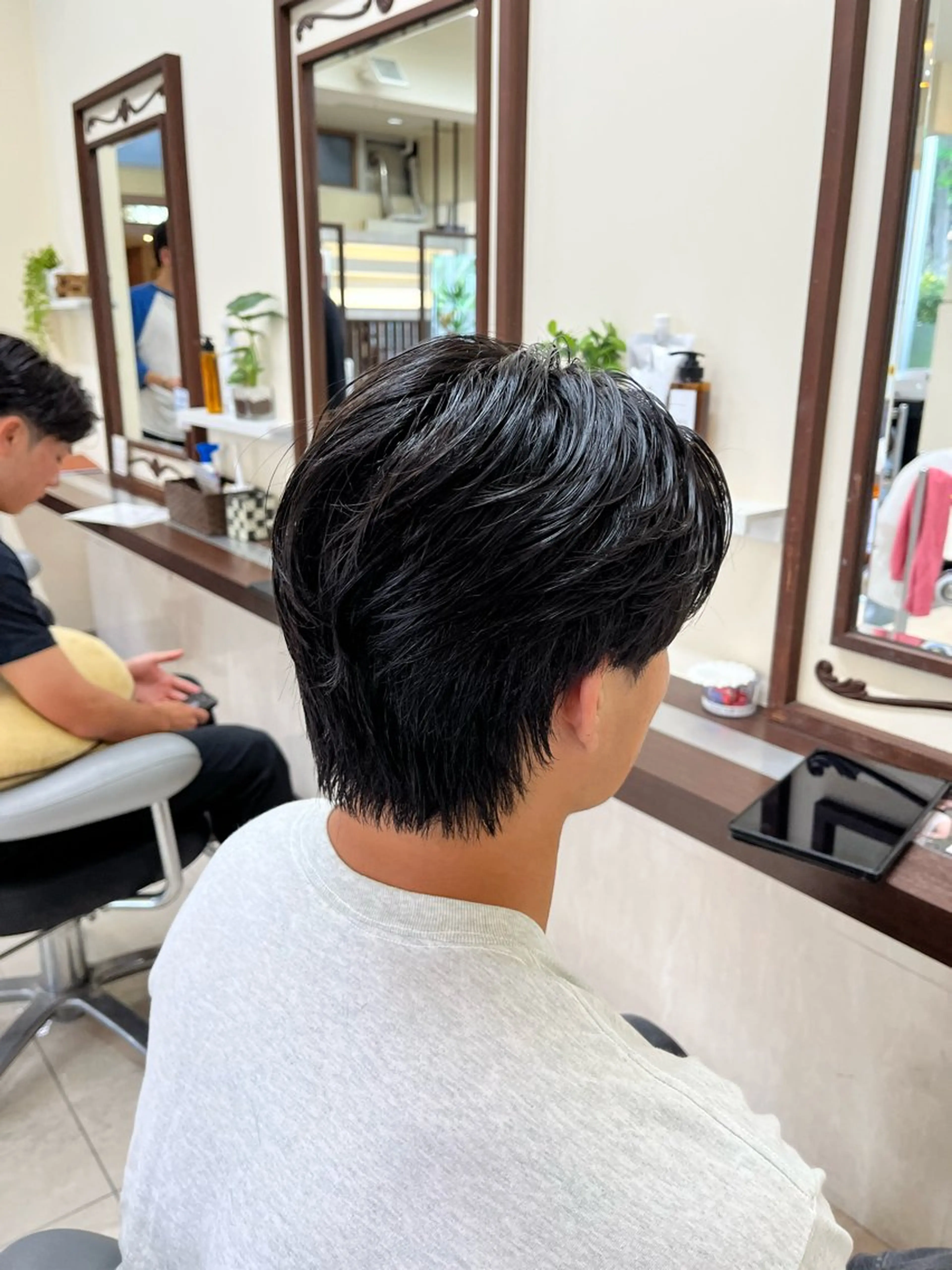 ショート パーマ メンズ センターパート メンズパーマ メンズウルフカット ウルフカット ニュアンスパーマ 🧊メンズ特化🧊 高木航希のヘアスタイル