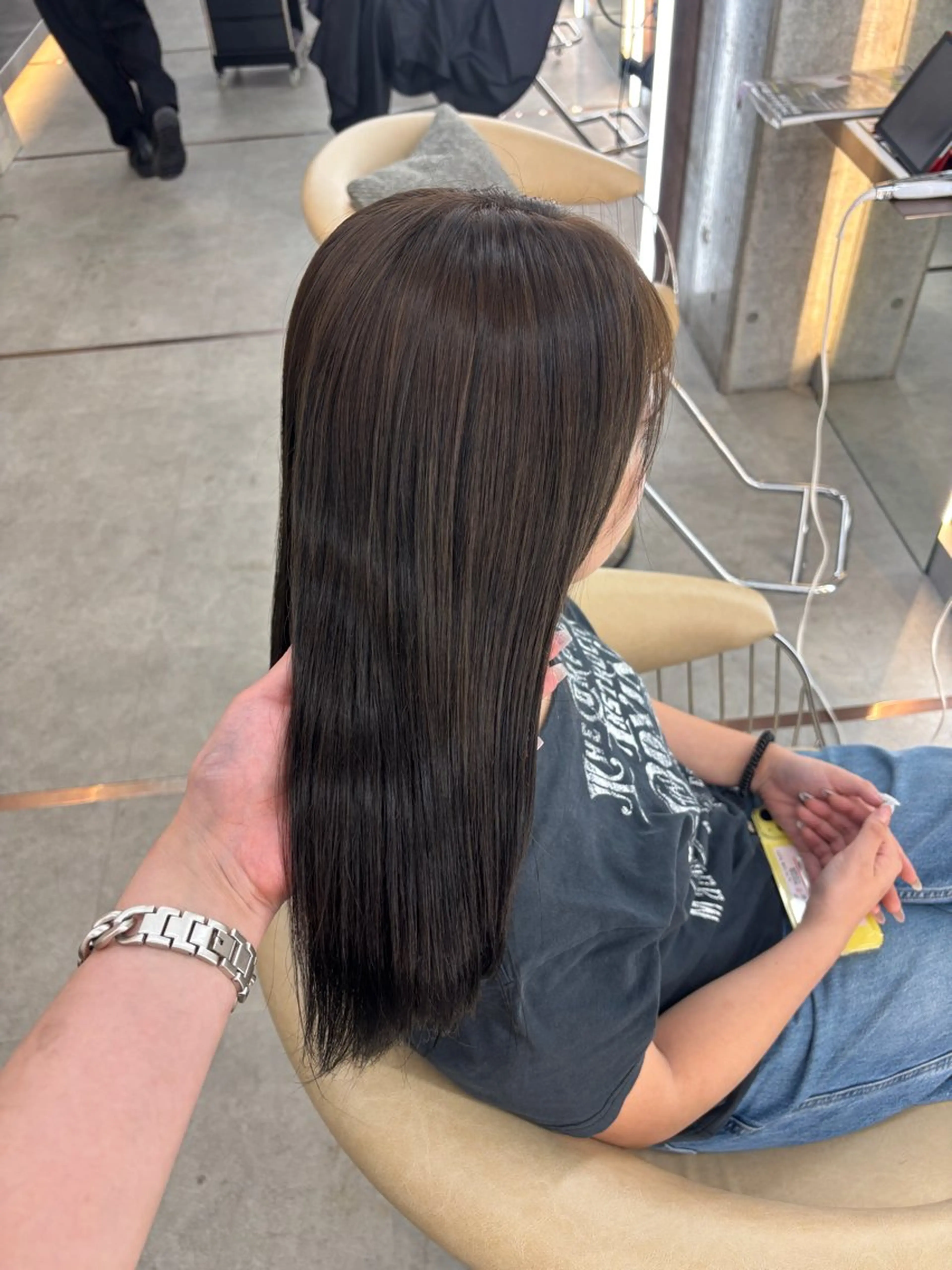 当日限定❣️ワンカラー➕カット➕髪質改善トリートメント🫧➕超音波アイロン✨💫の写真