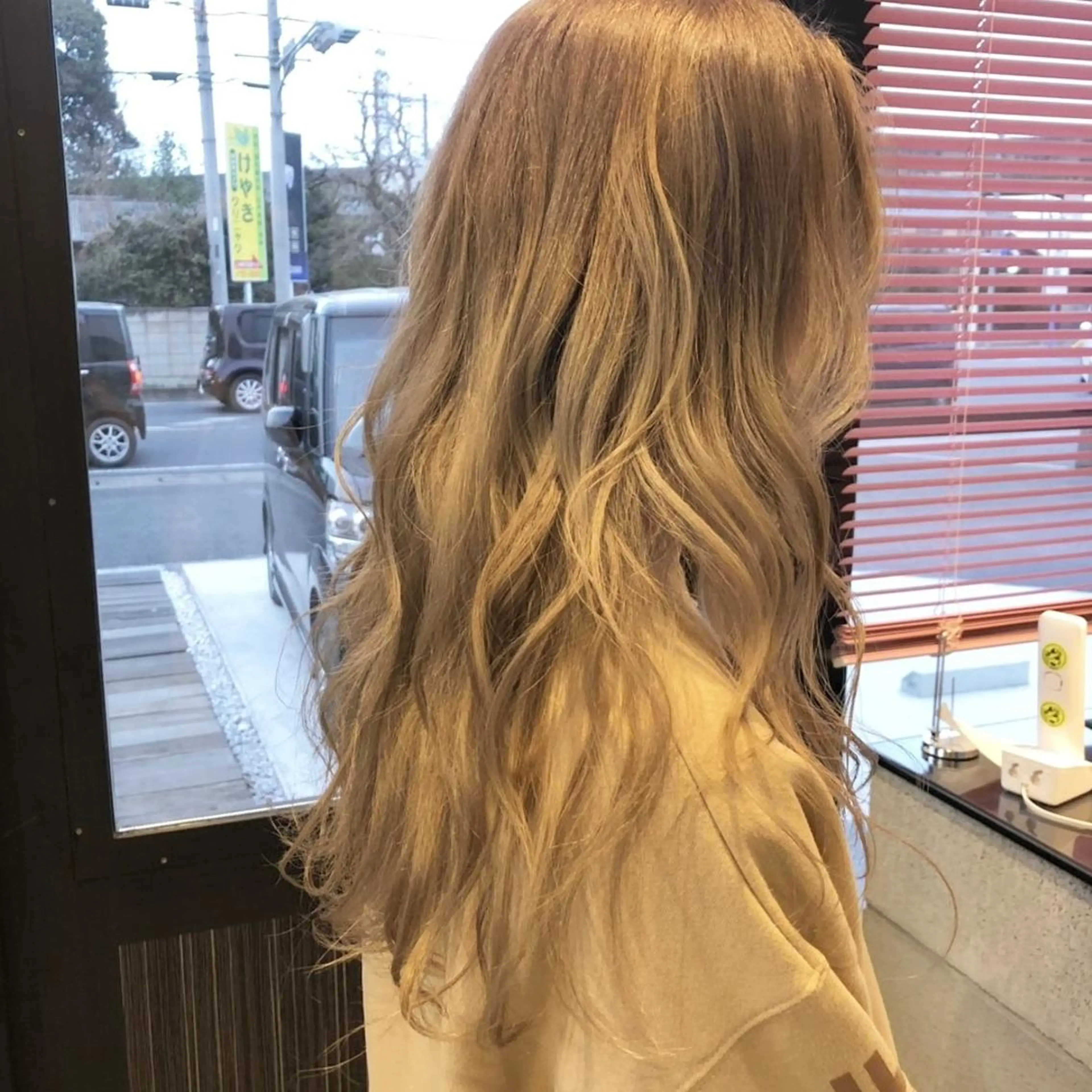 ロング カラー looker ルーカーのヘアスタイル