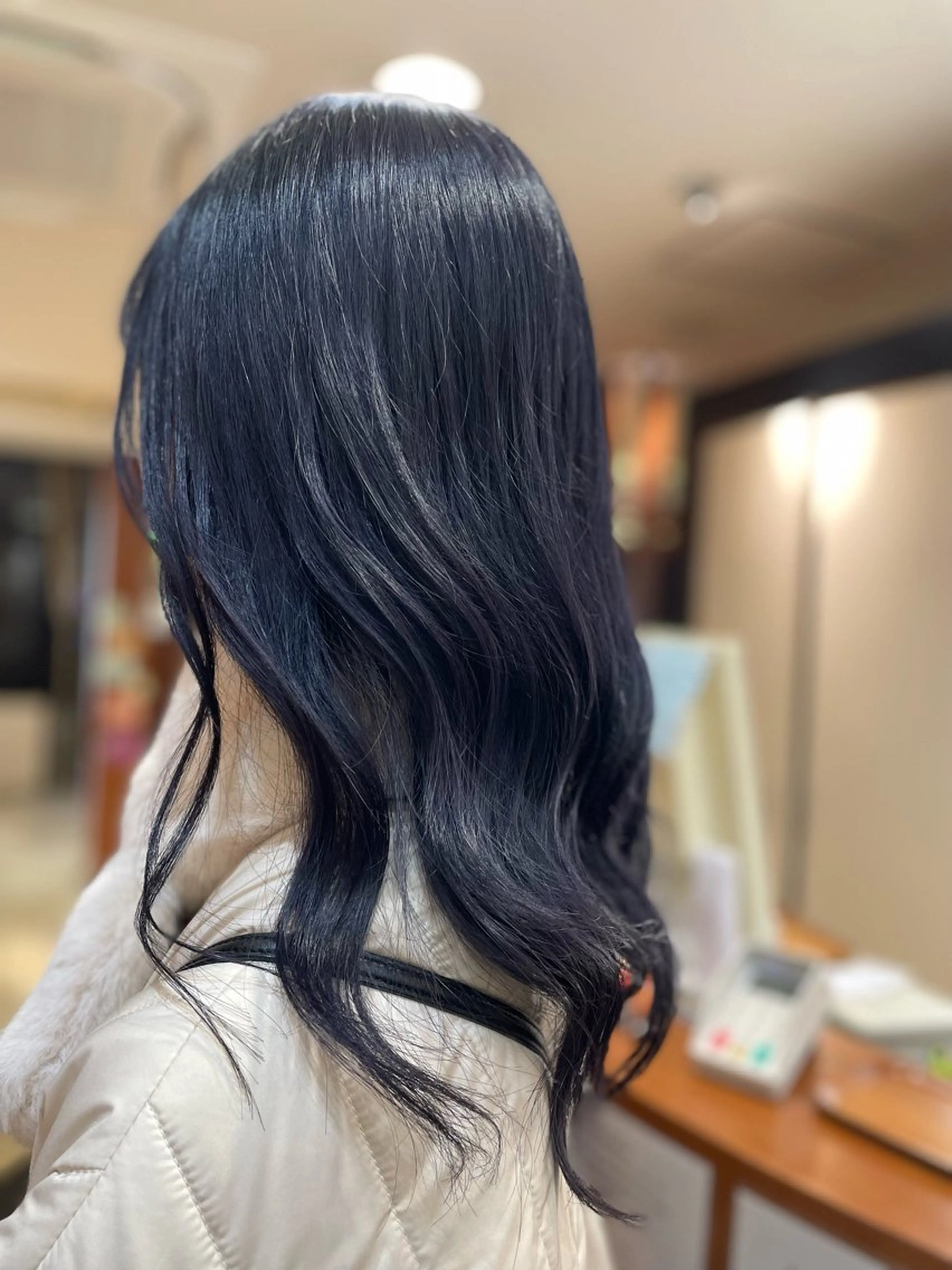 ロング アッシュ 下村 和香奈のヘアスタイル