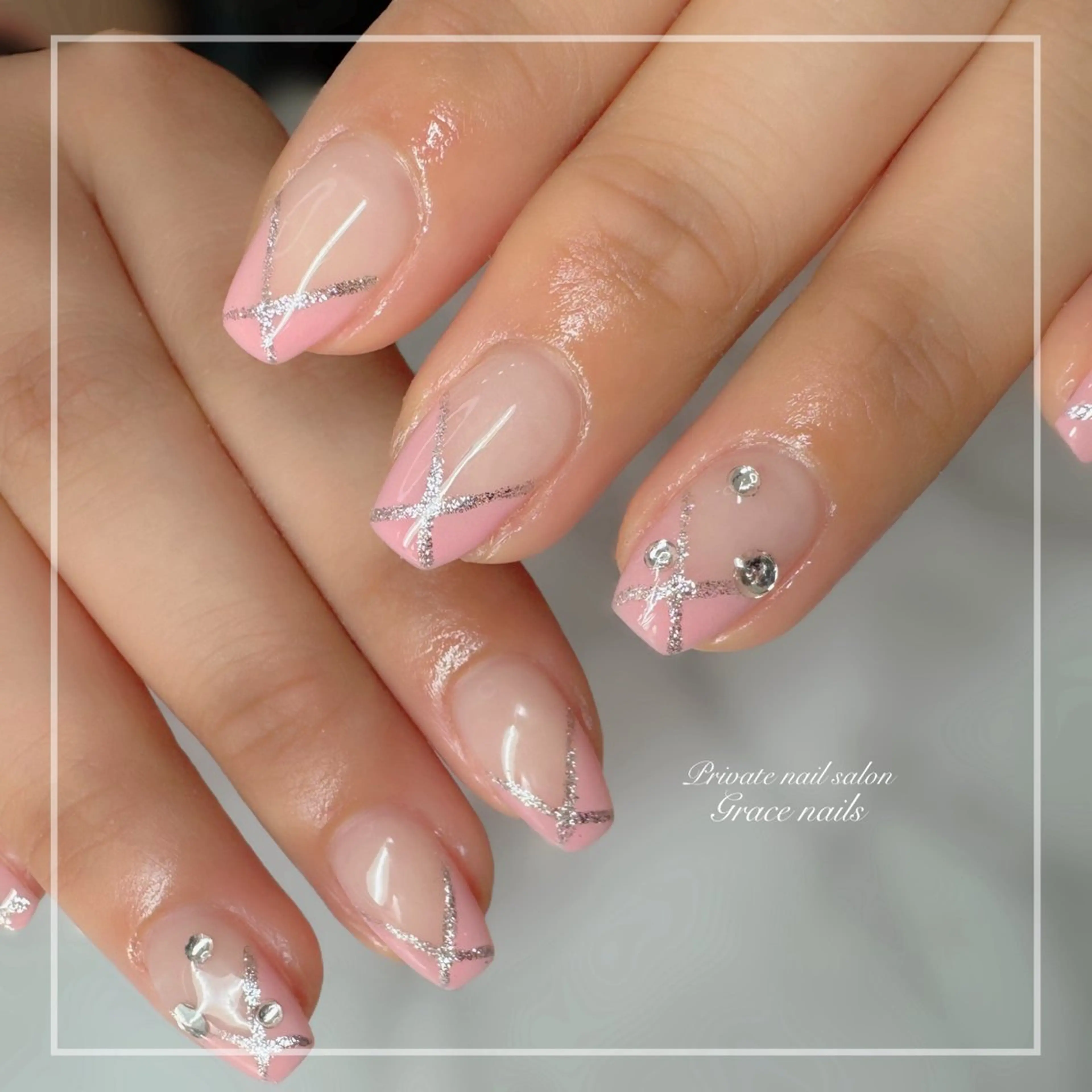 ネイル GRACE NAILSのネイルデザイン