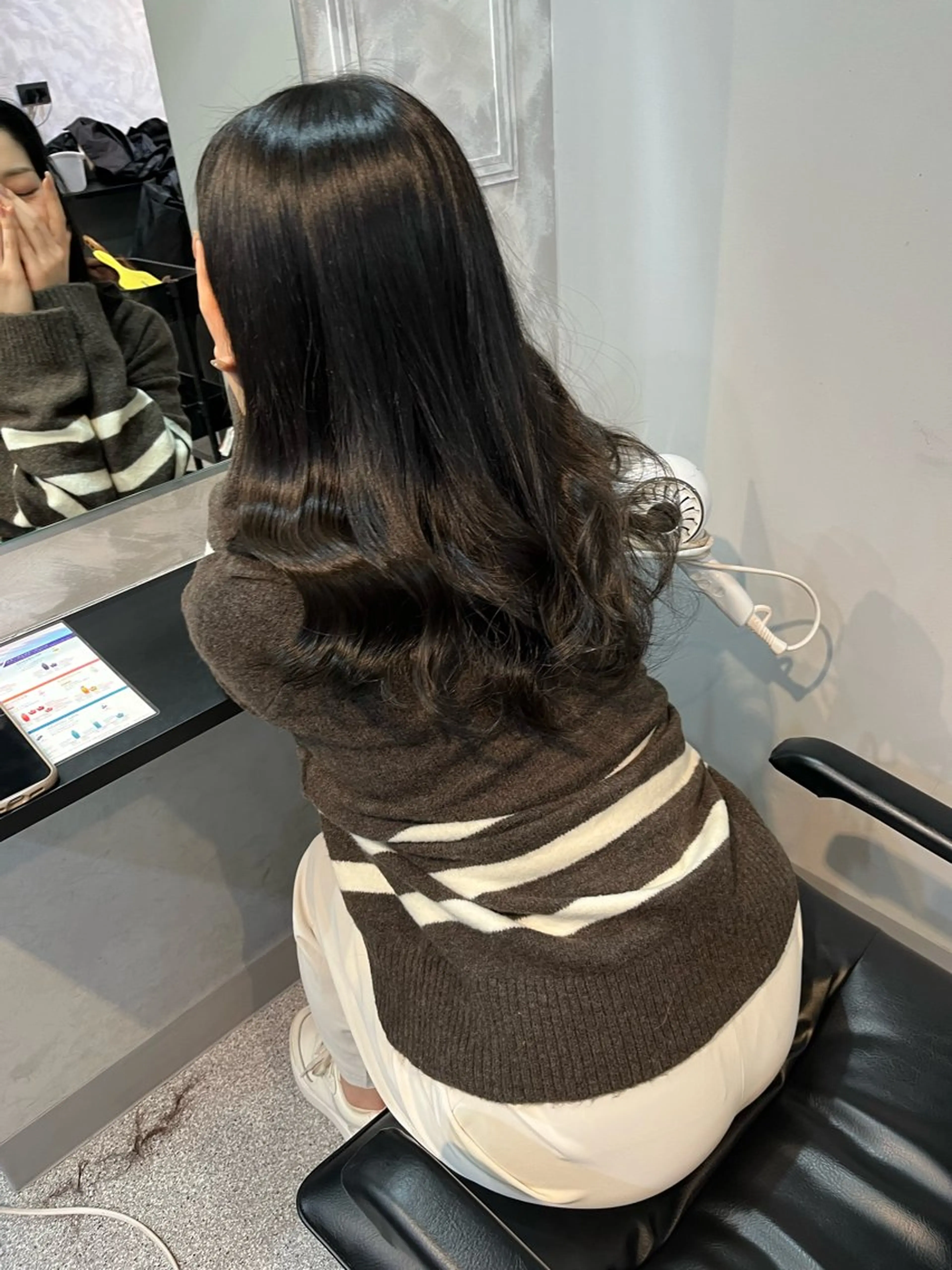 セミロング 濱川響太レディース カットモデルのヘアスタイル