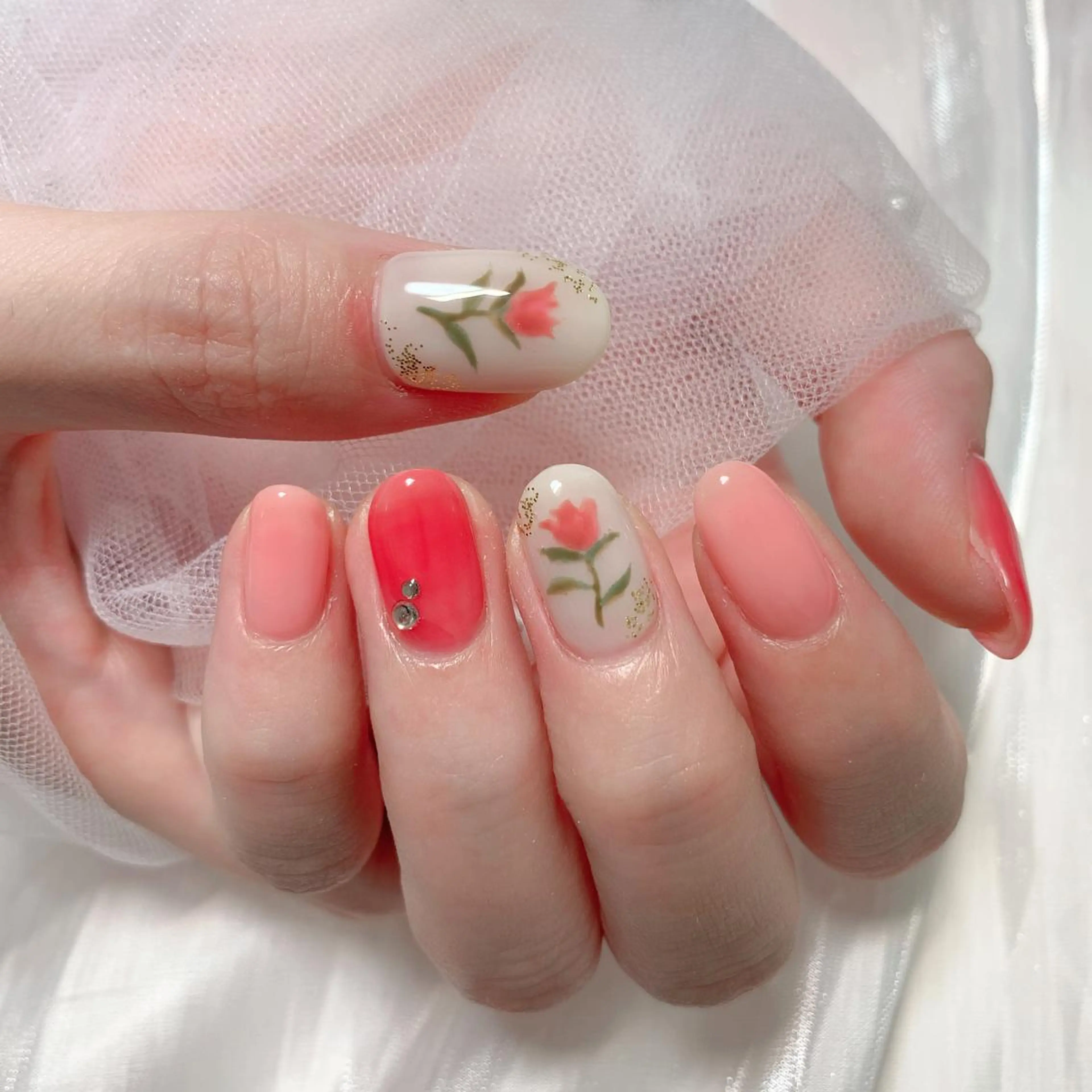 ネイル 💅ネイルハウス🏡 🎀TOMO🎀のネイルデザイン
