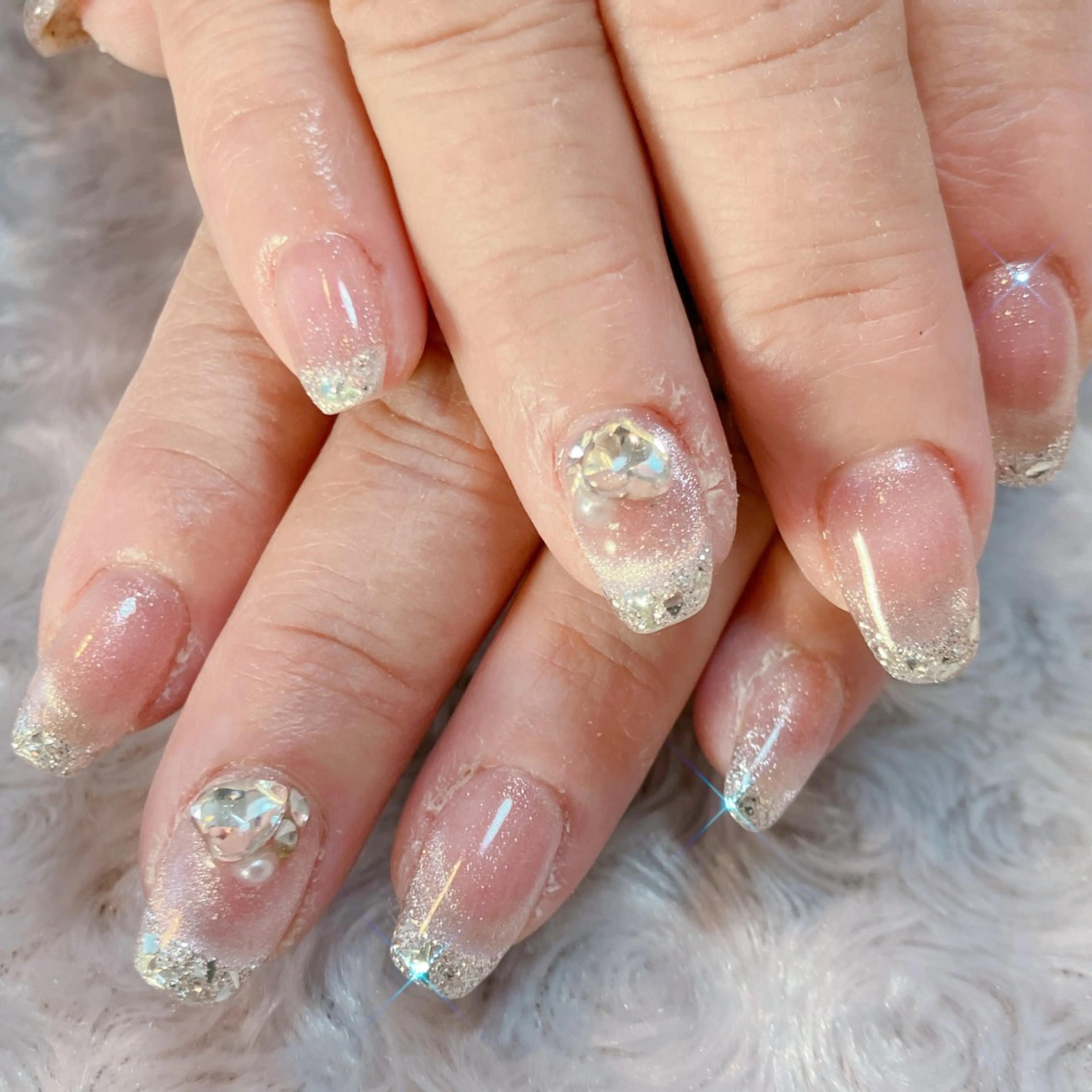 ネイル フレンチネイル ガラスフレンチ ラメ(グリッター) マグネットネイル ハンドネイル 自宅ネイルサロン クロバーネイルのネイルデザイン