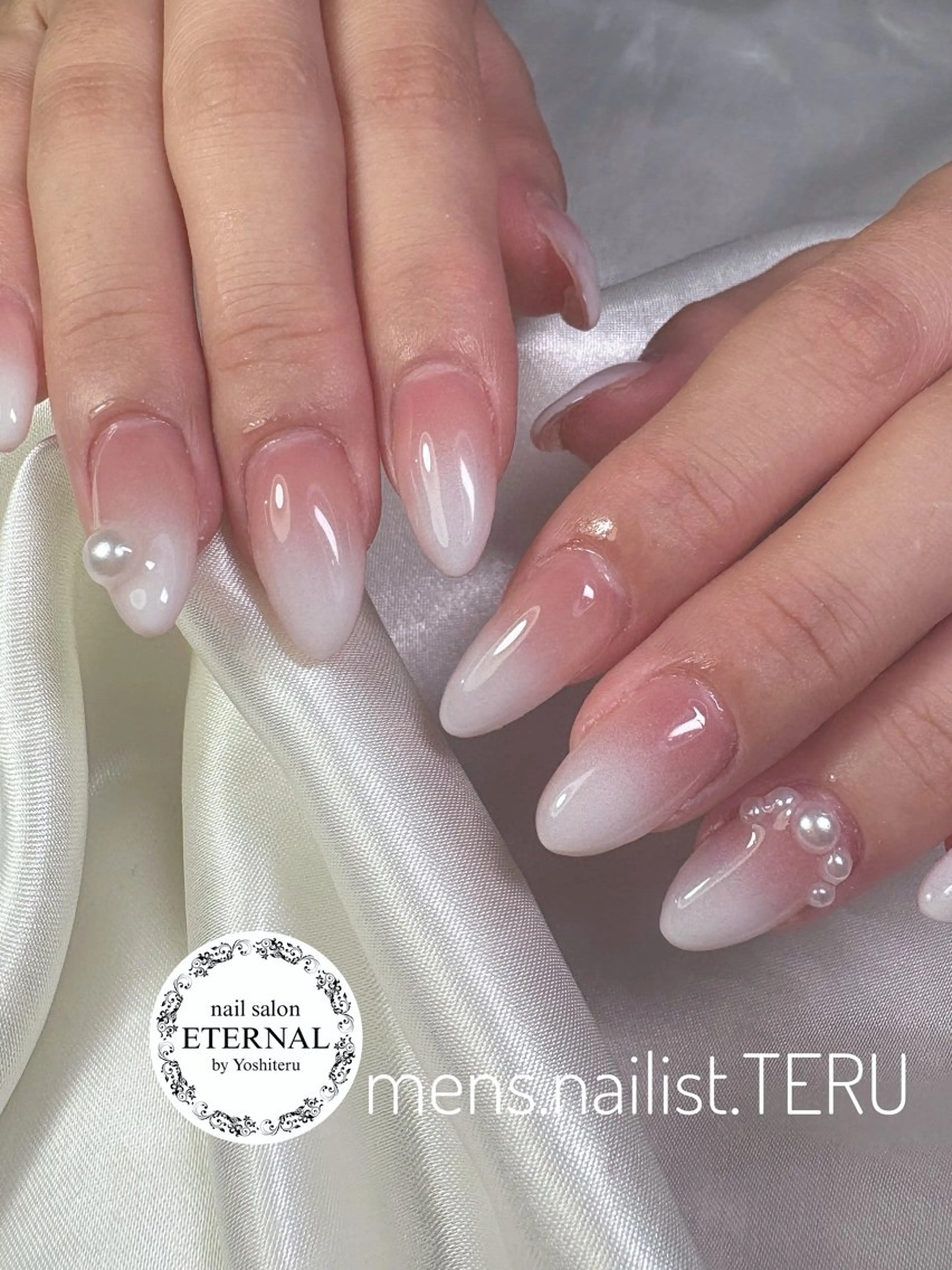 ネイル グラデーション メンズネイル ホワイト nailsalon ETERNALのネイルデザイン