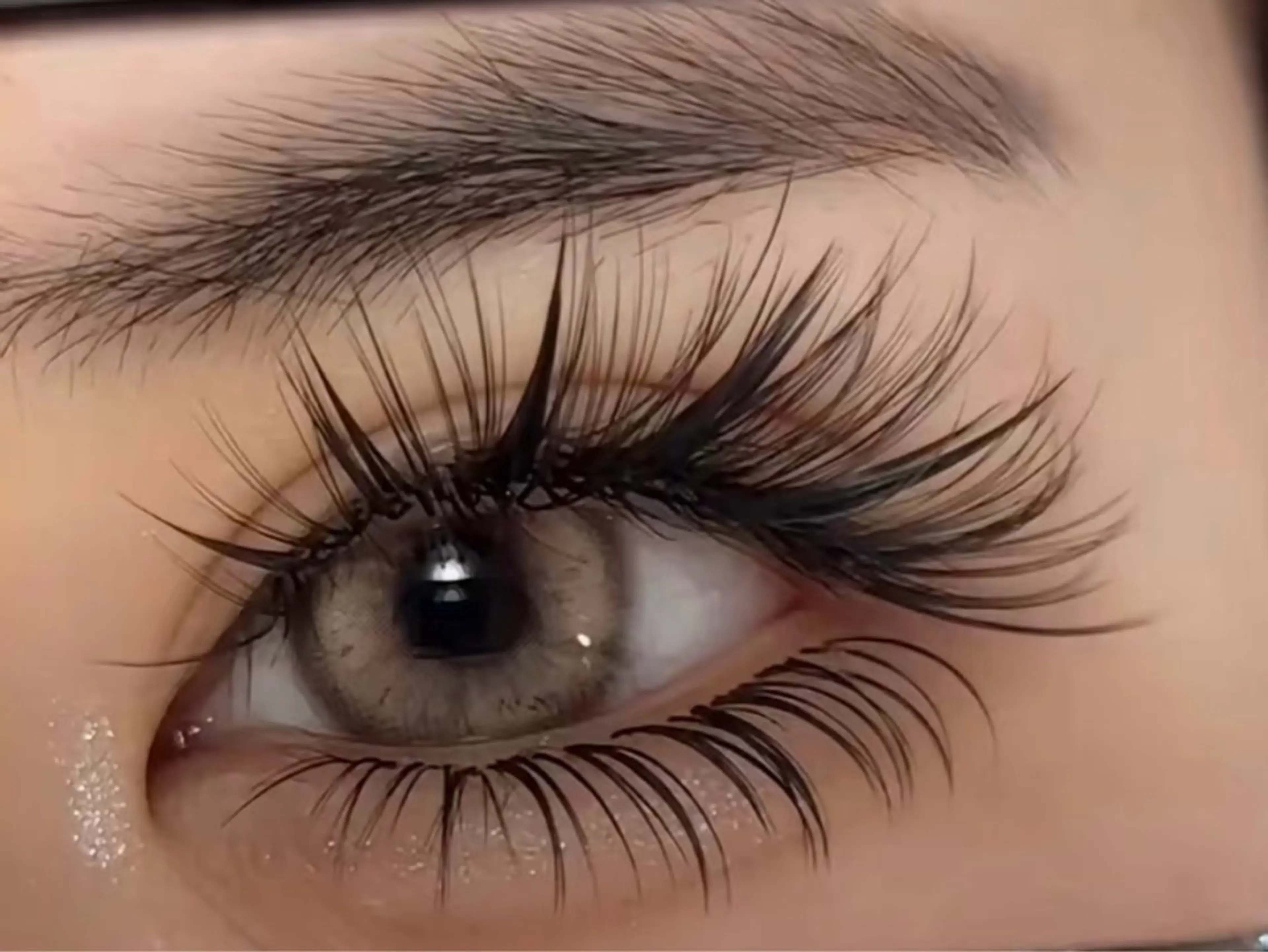 マツエク・マツパ 束感まつ毛 カラーマツエク フラットラッシュ パリジェンヌラッシュリフト まつげパーマ マツエク 🍓 KaNan🍓のマツエク・マツパデザイン