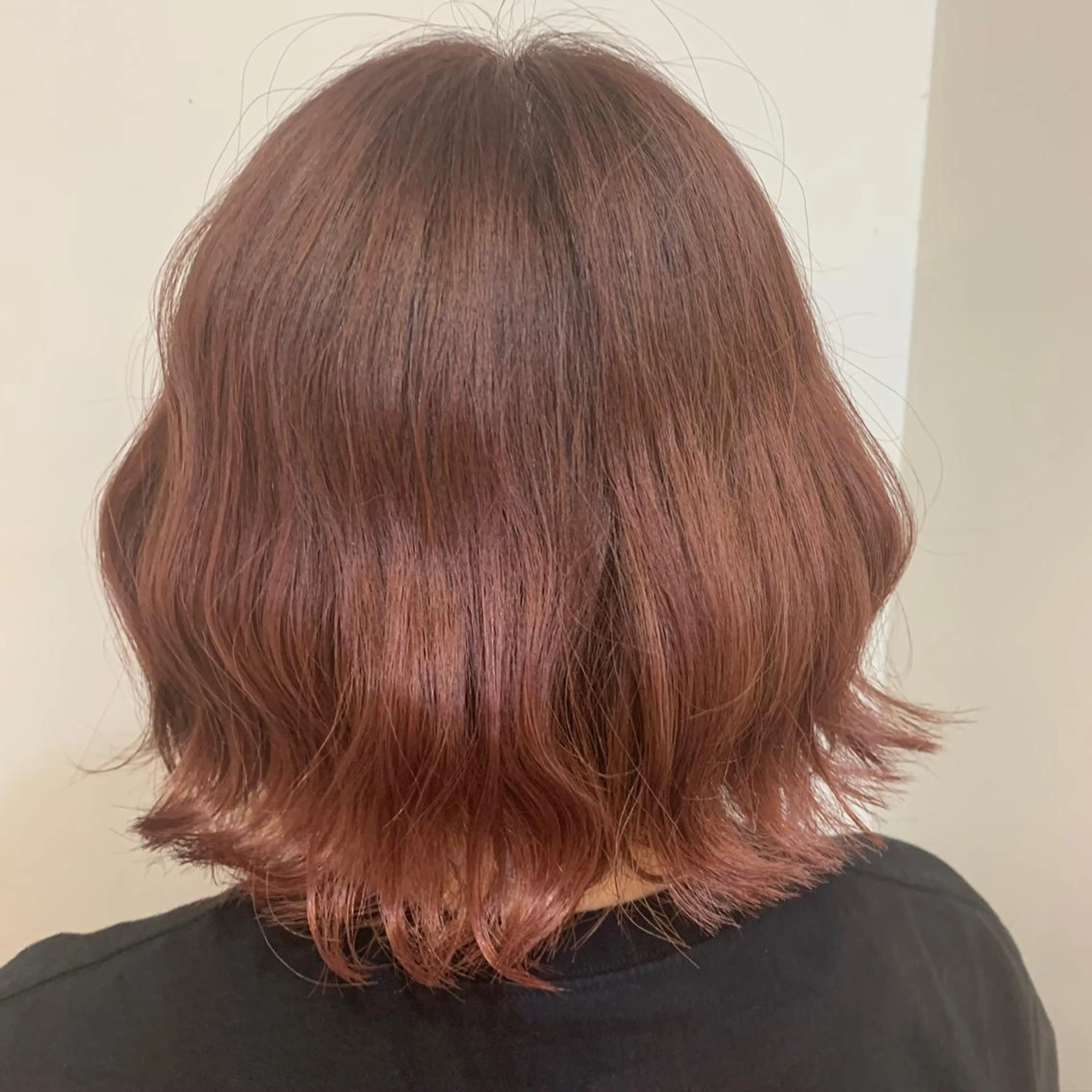 カラー ブリーチ ブリーチなしカラー レッドカラー ヘアカラー 麻生 菜々香のヘアスタイル