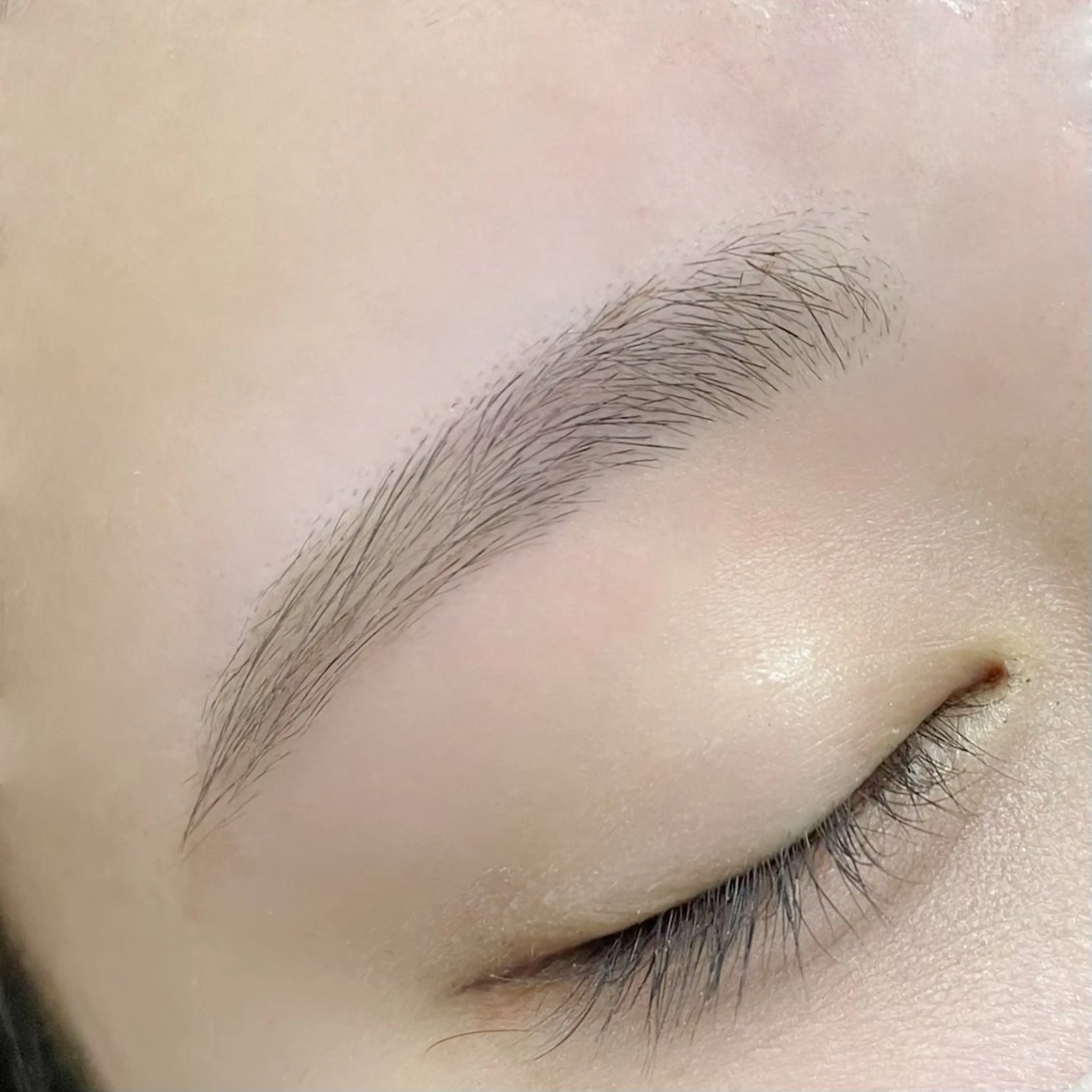 アイブロウ 88ottantotto所属・ハセガワ ミドリのマツエク・マツパデザイン