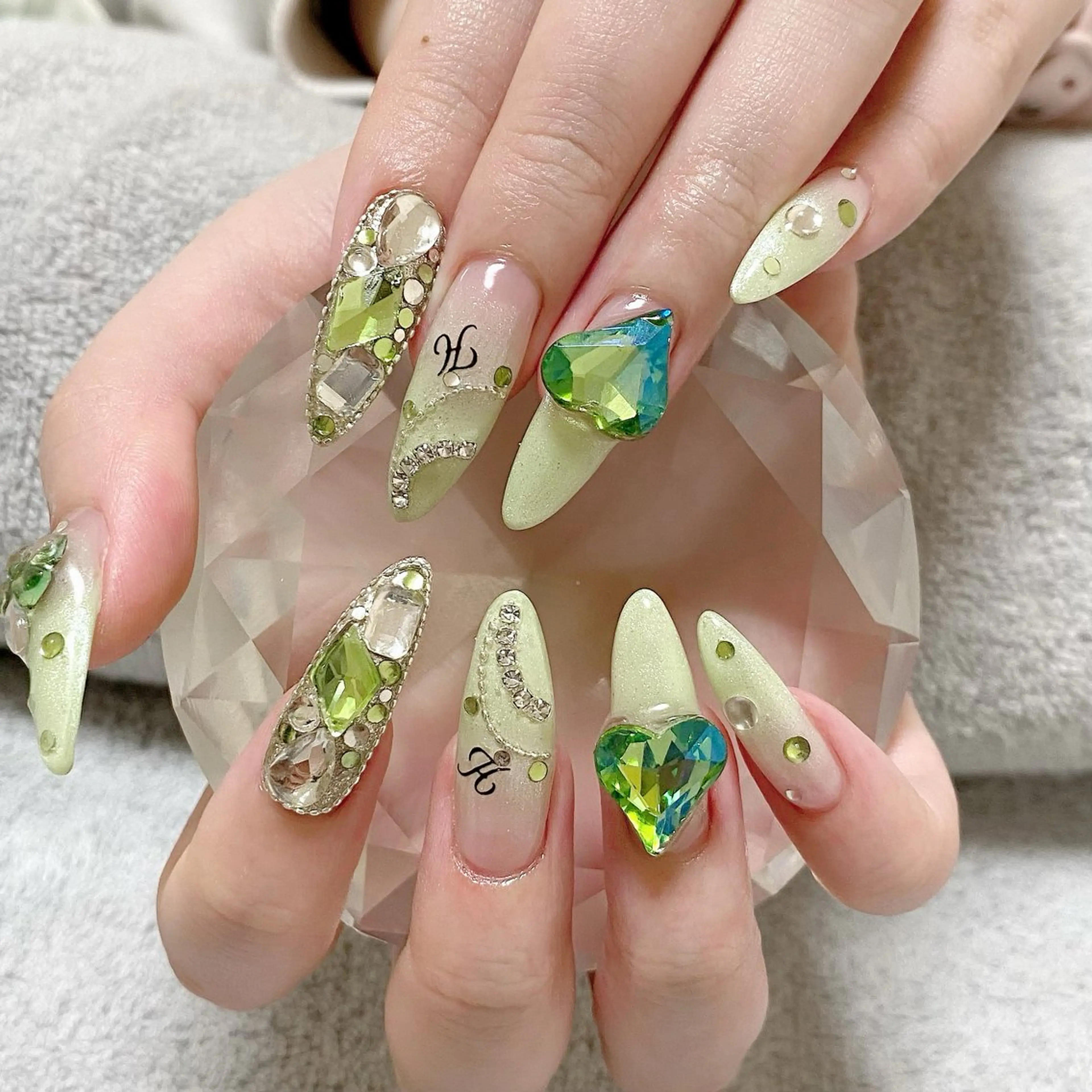 ネイル 💅fleur Ayumiのネイルデザイン