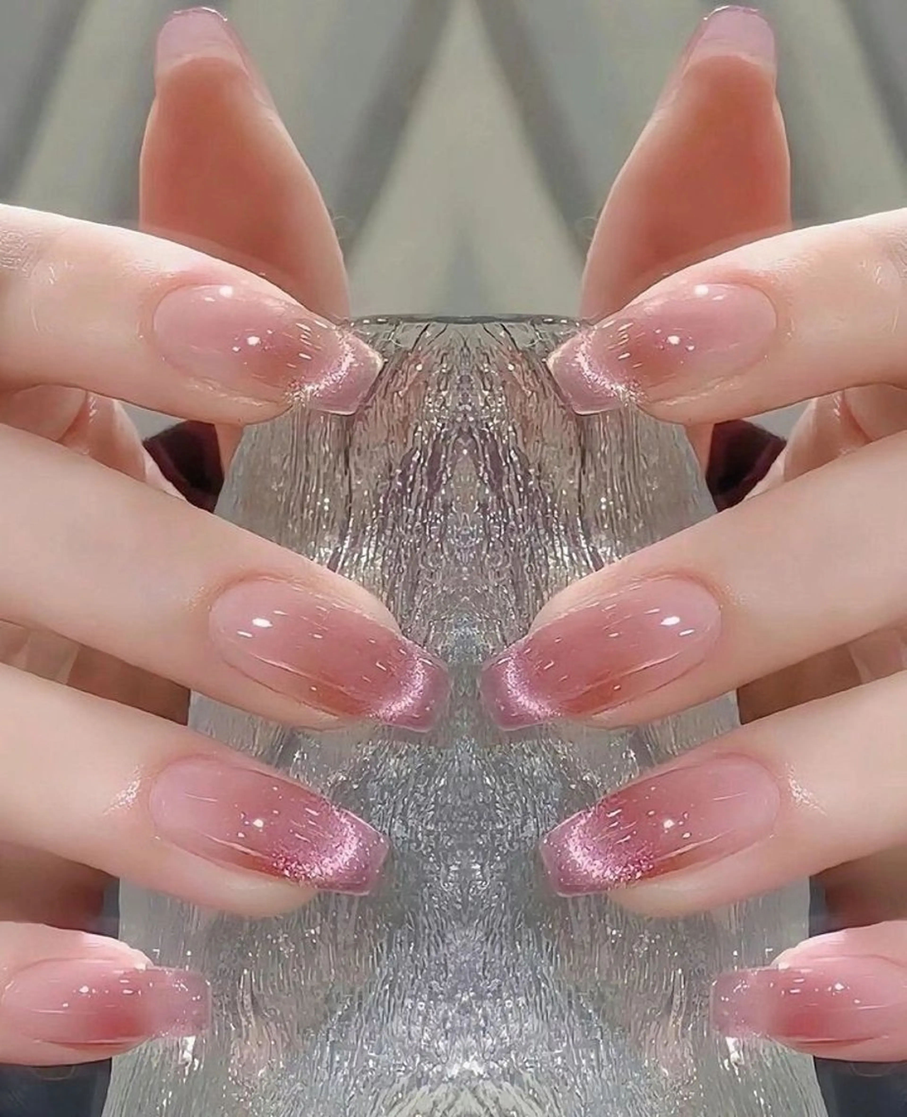 モデル限定価格|チップ・長さ出し・マグネット・ラメグラデーション(オフ別料金1000円〜)の写真