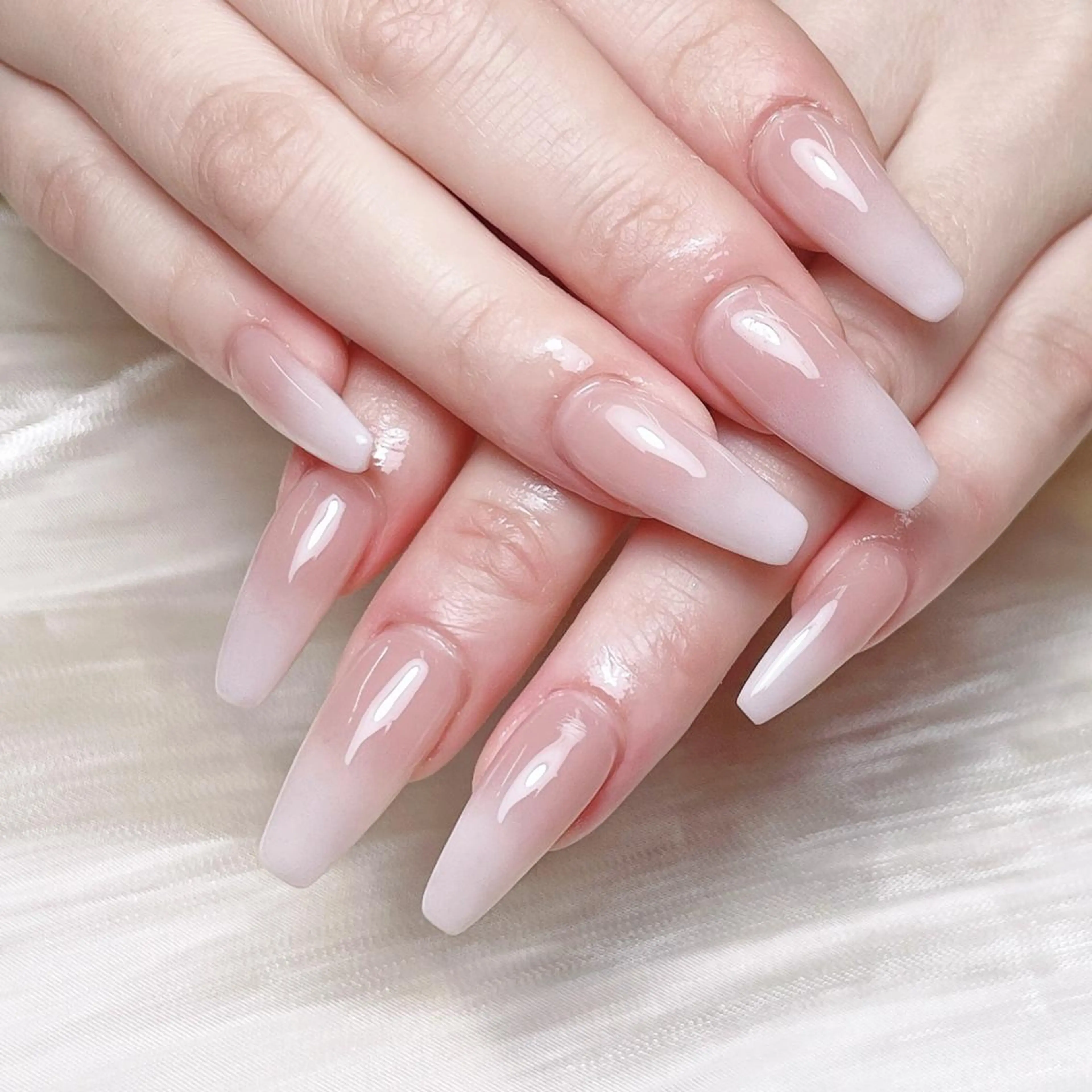 ネイル ハンドネイル 七海🎀 💗のネイルデザイン