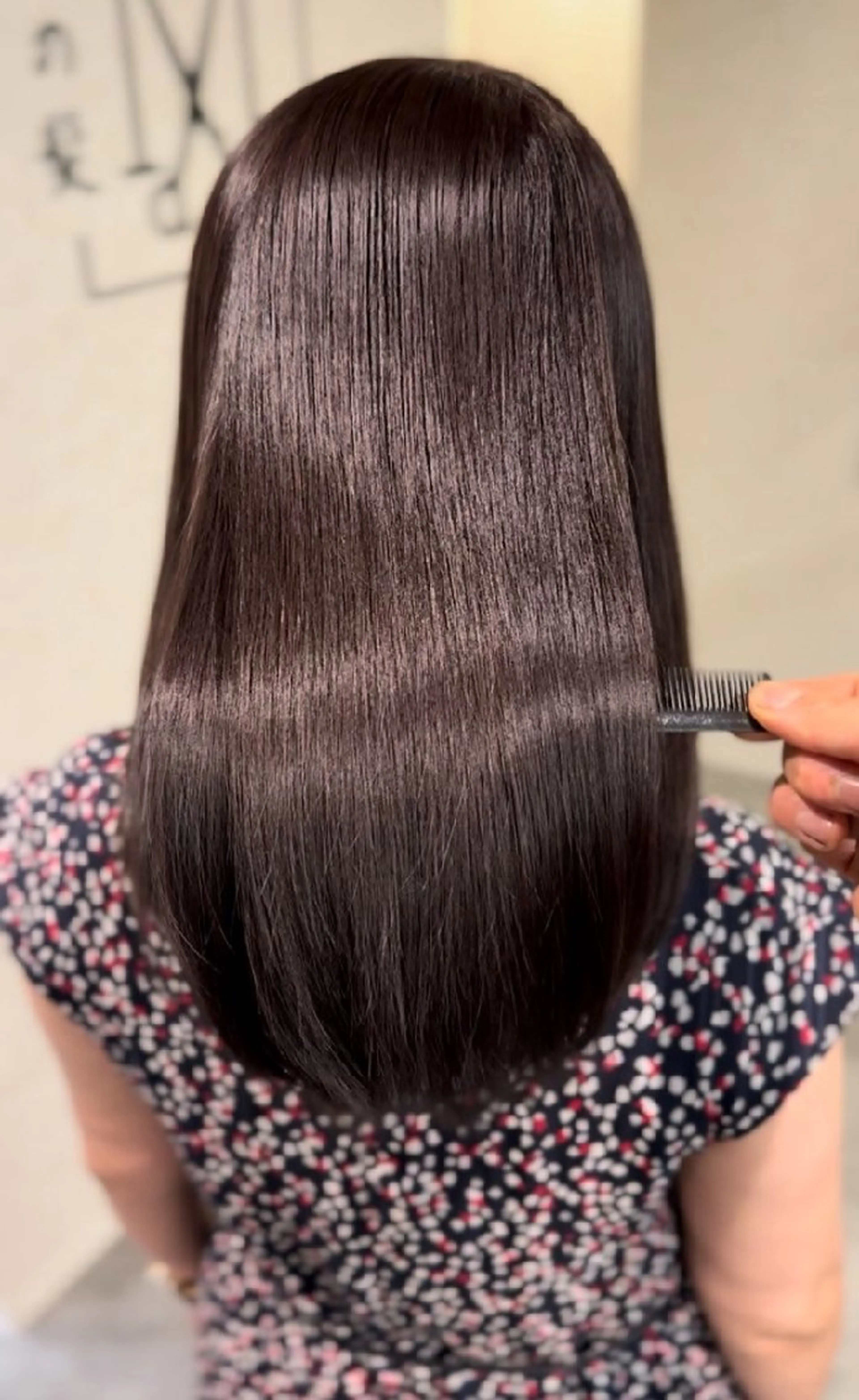 セミロング 新栄 夏のヘアスタイル