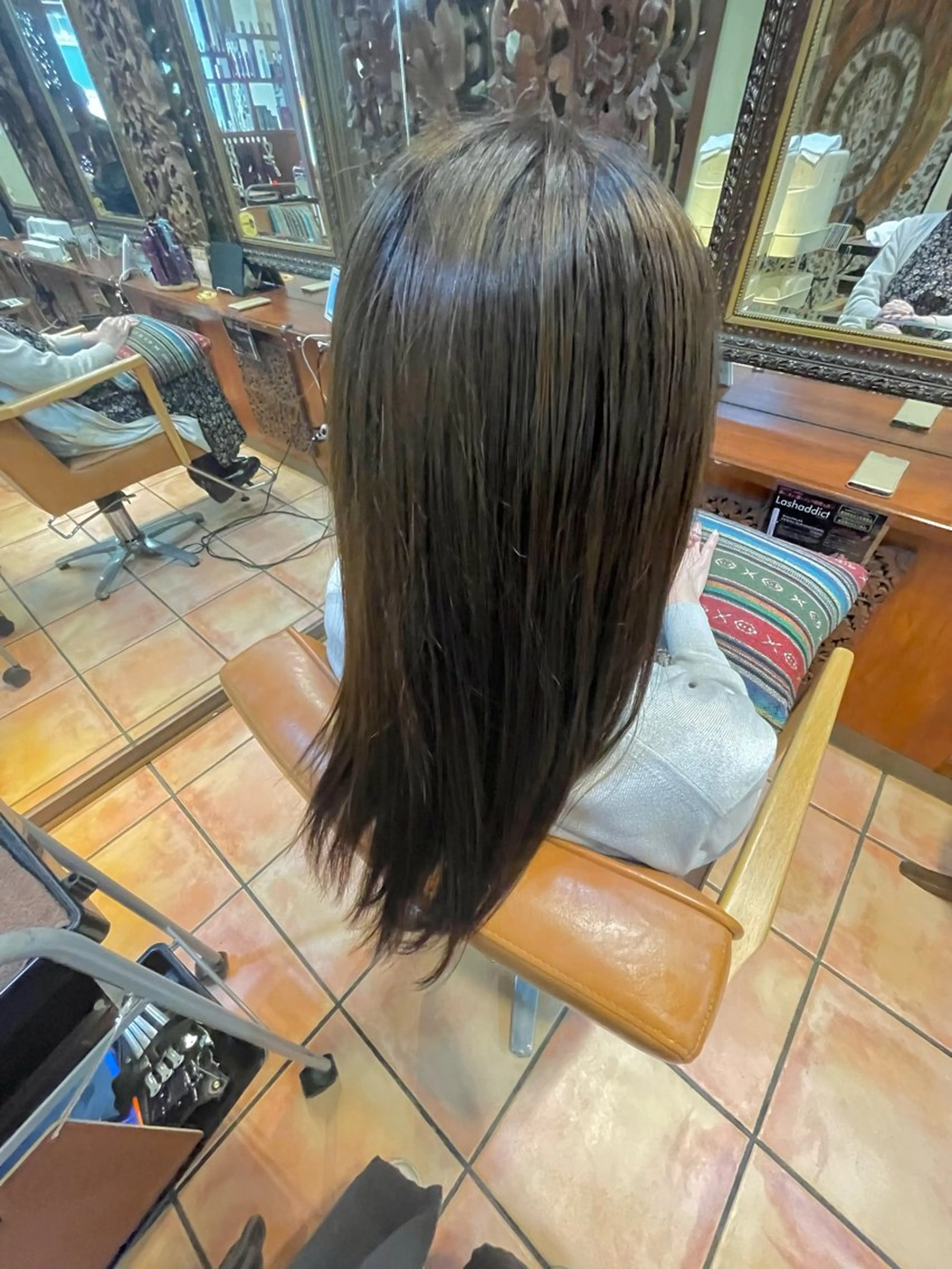 セミロング 白鳥 悠斗のヘアスタイル