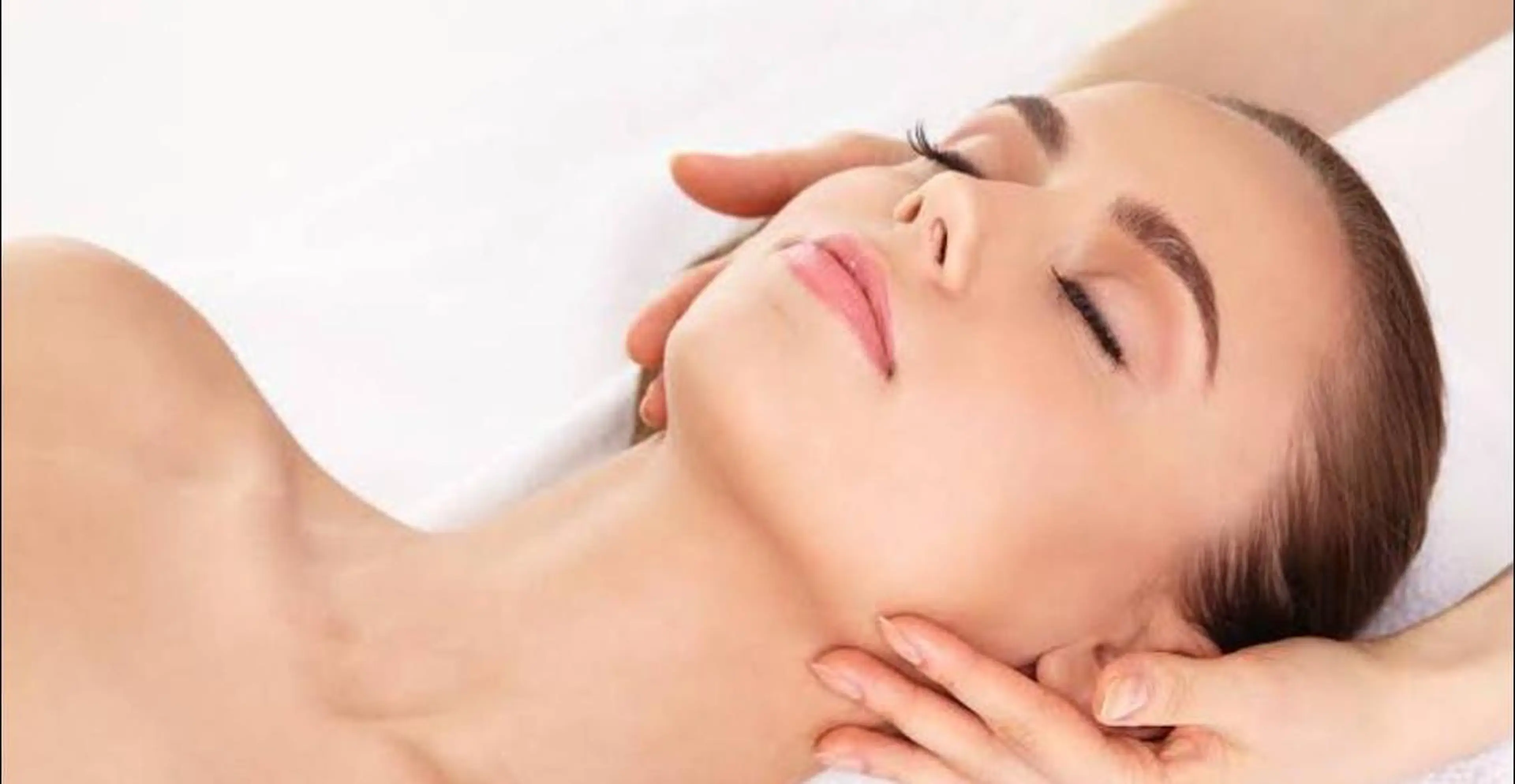 鈴木 愛花の眉毛・アイブロウイメージ