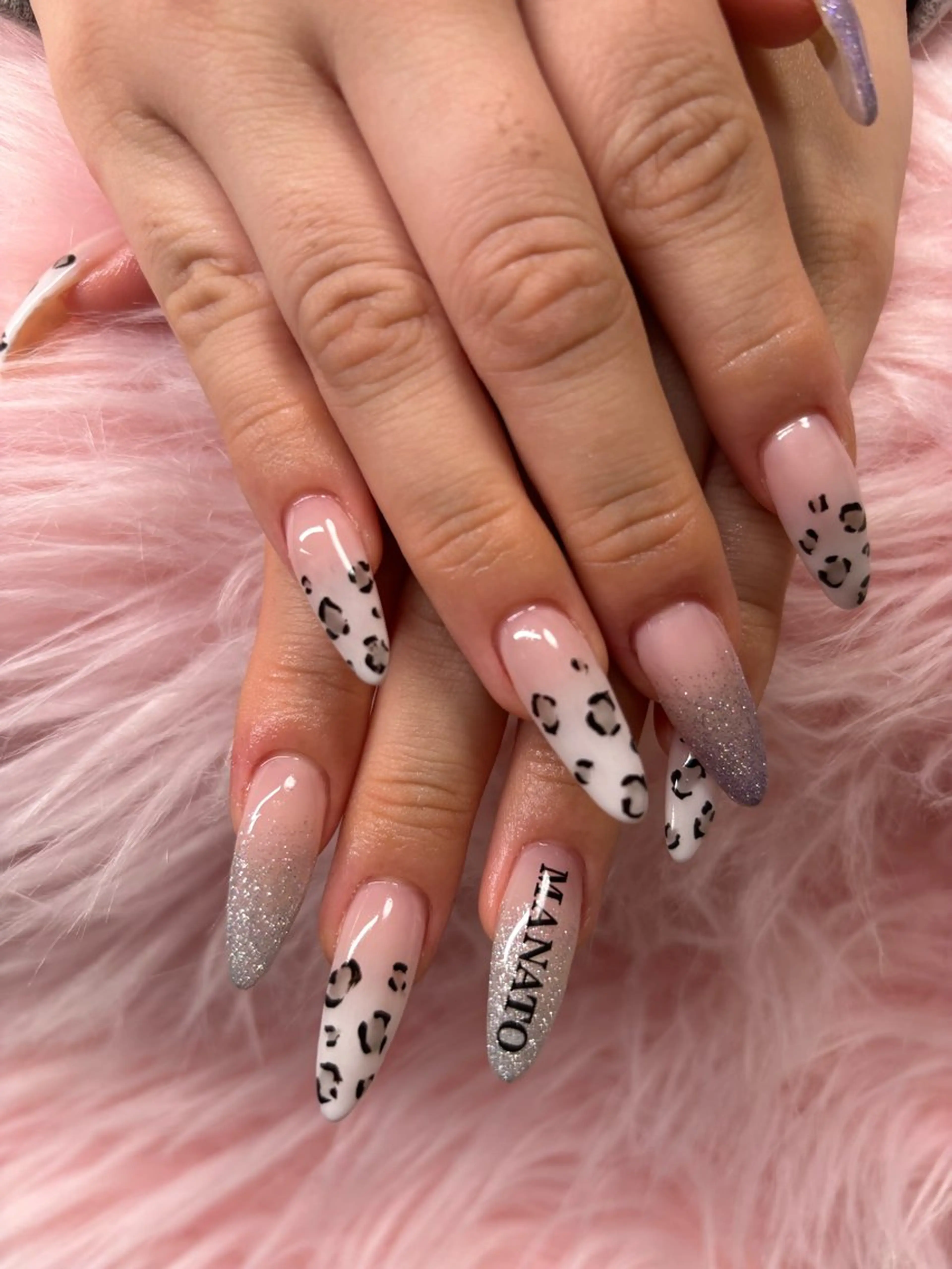 ネイル rukianail 新里のネイルデザイン