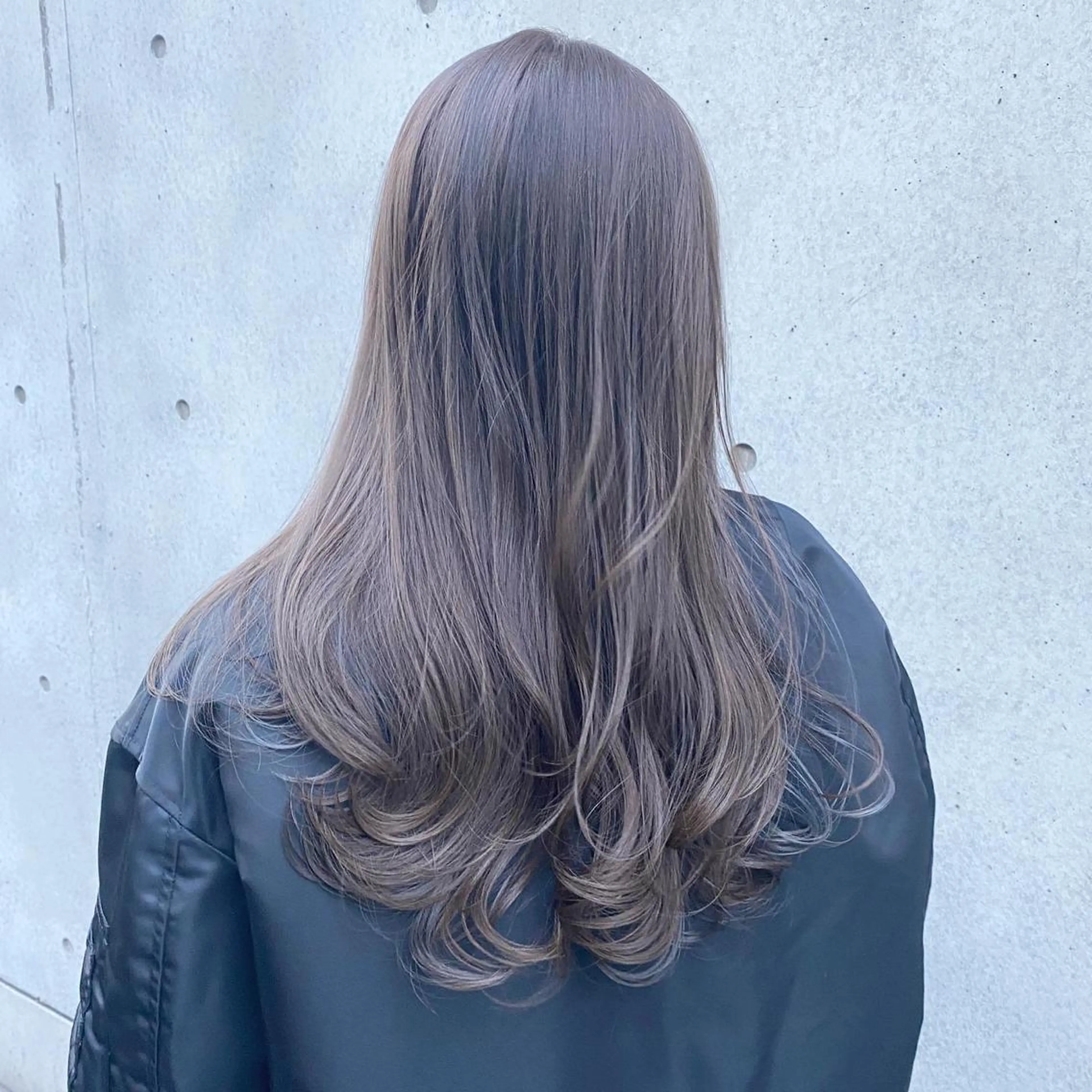 ロング ヘアカラー トリートメント 透け感×顔まわり デザイン✂︎吉田のヘアスタイル