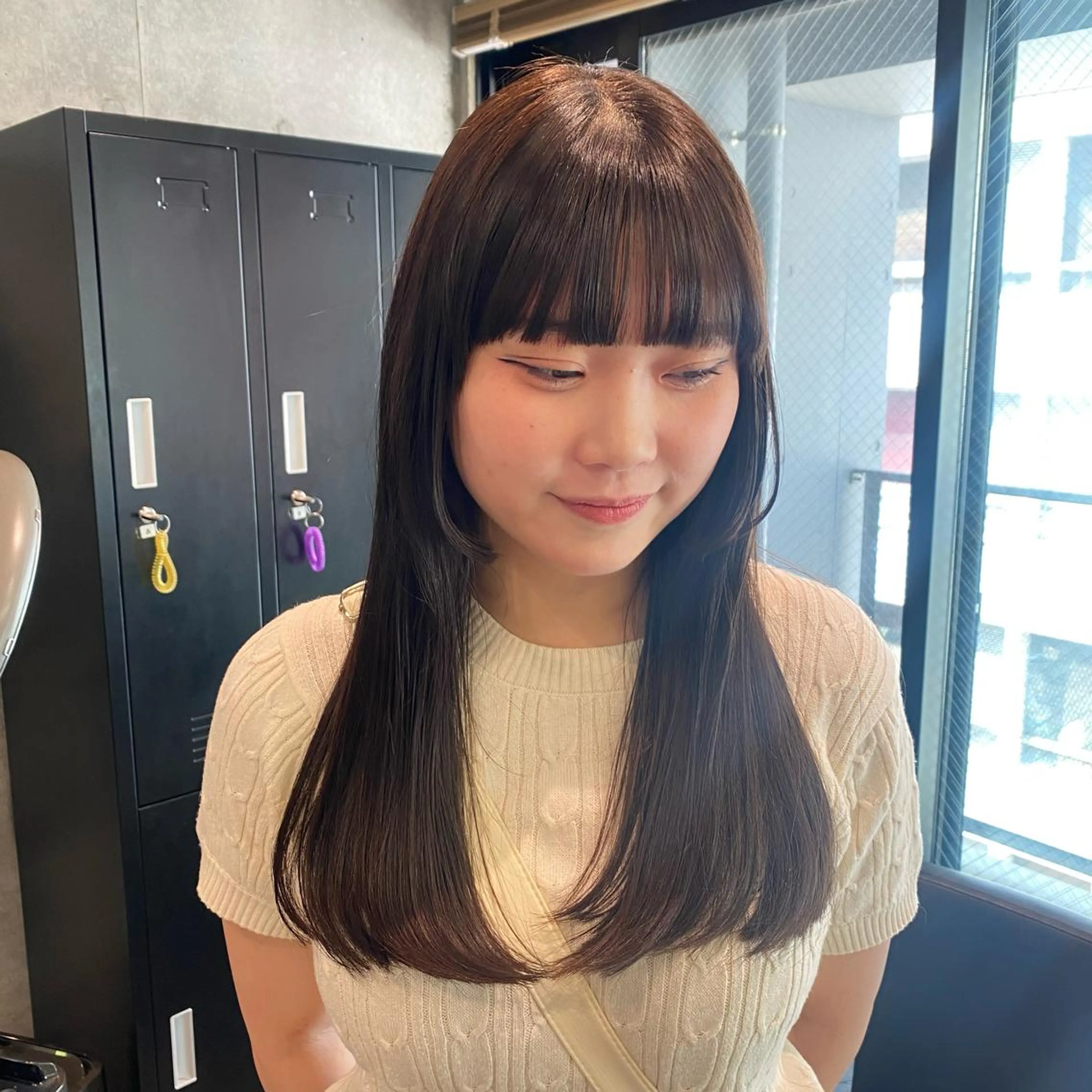 ロング カラー 縮毛矯正 🩶レイヤーカット 🩶柔らかカラー結愛のヘアスタイル