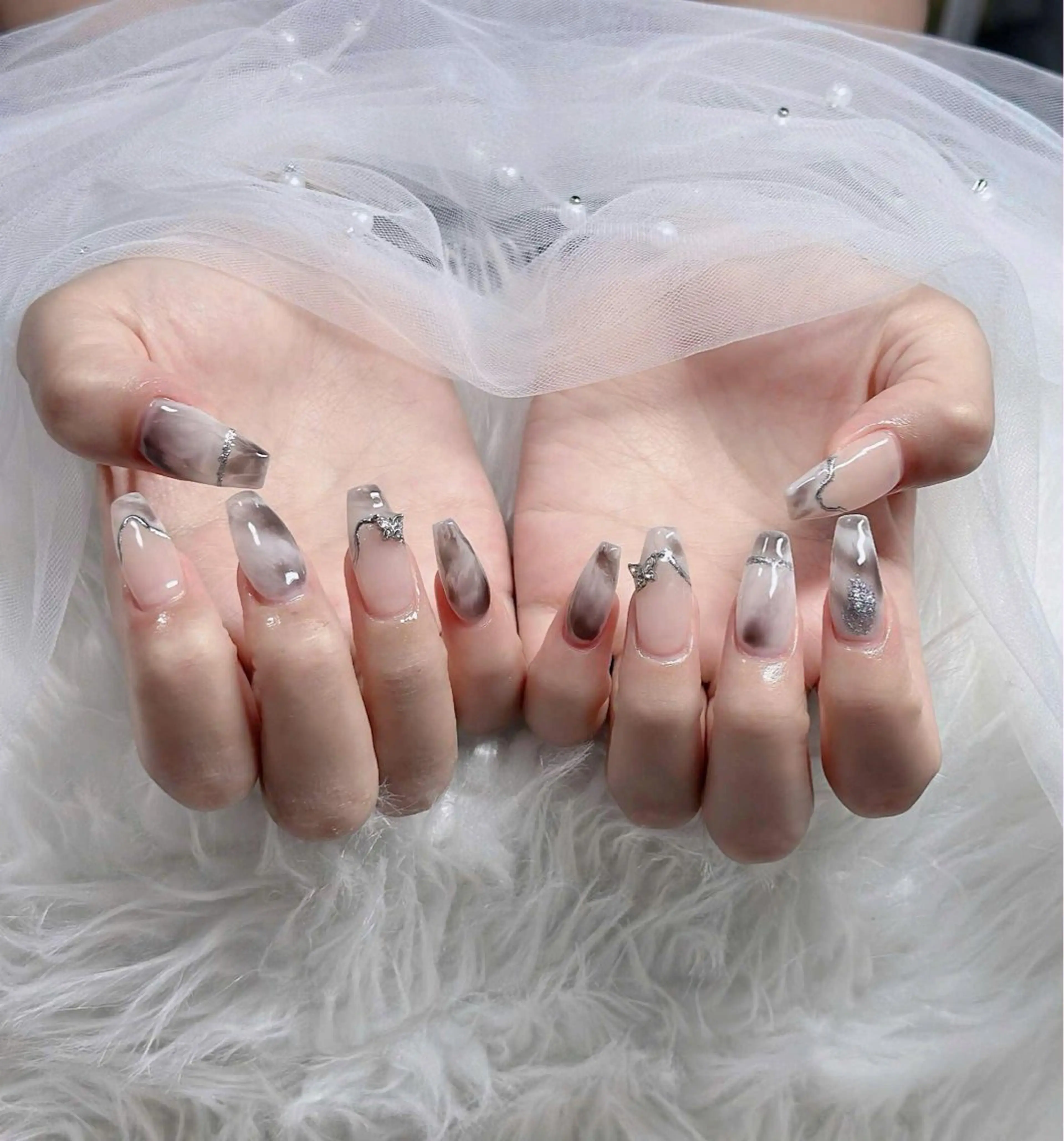 ネイル フレンチネイル ジェルネイル ガラスフレンチ ハロウィン ハート ハンドネイル H.baby Nail Salonのネイルデザイン