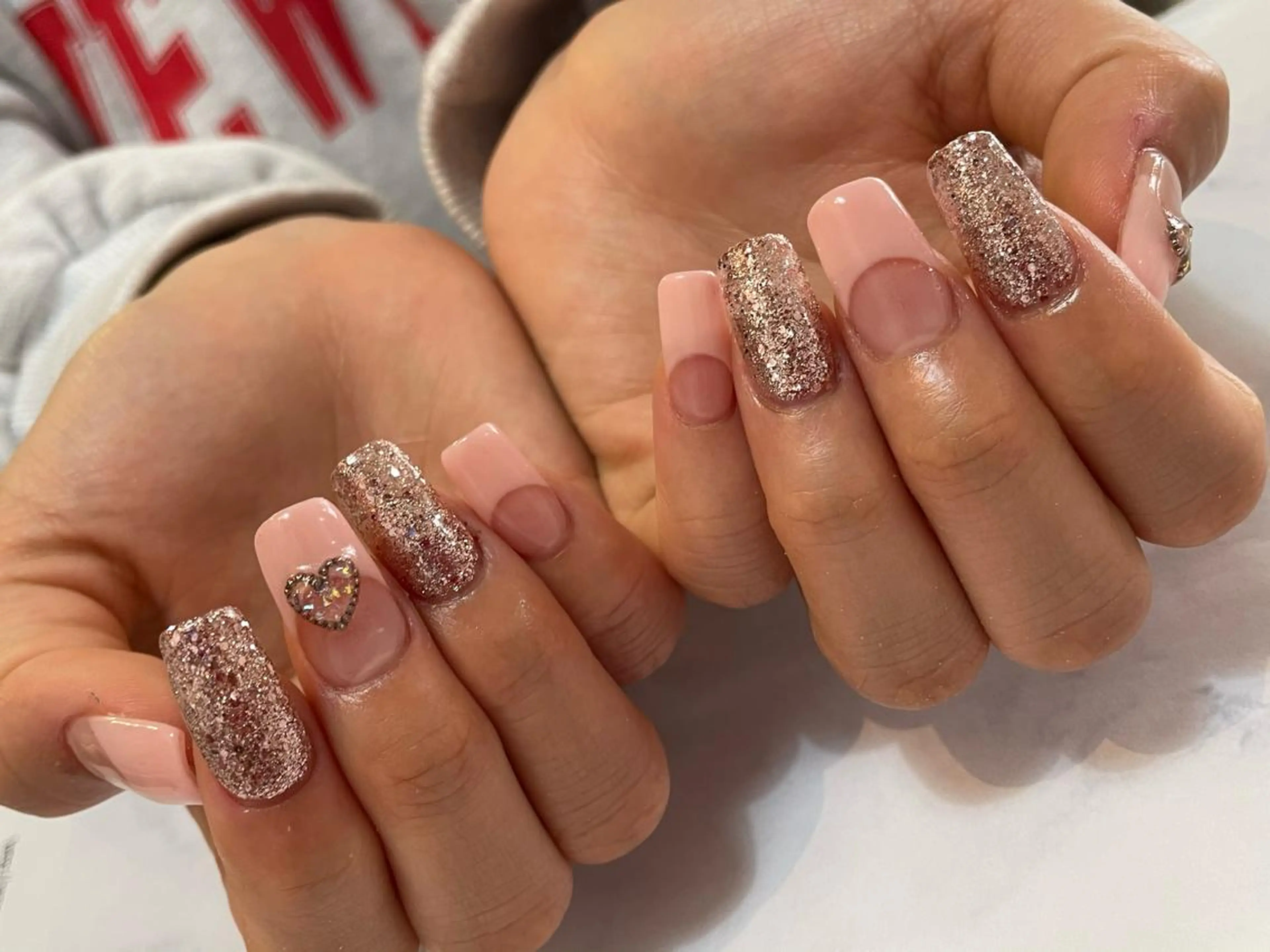 ネイル QUEEN BEE所属・QUEEN BEEのマツエク・マツパデザイン