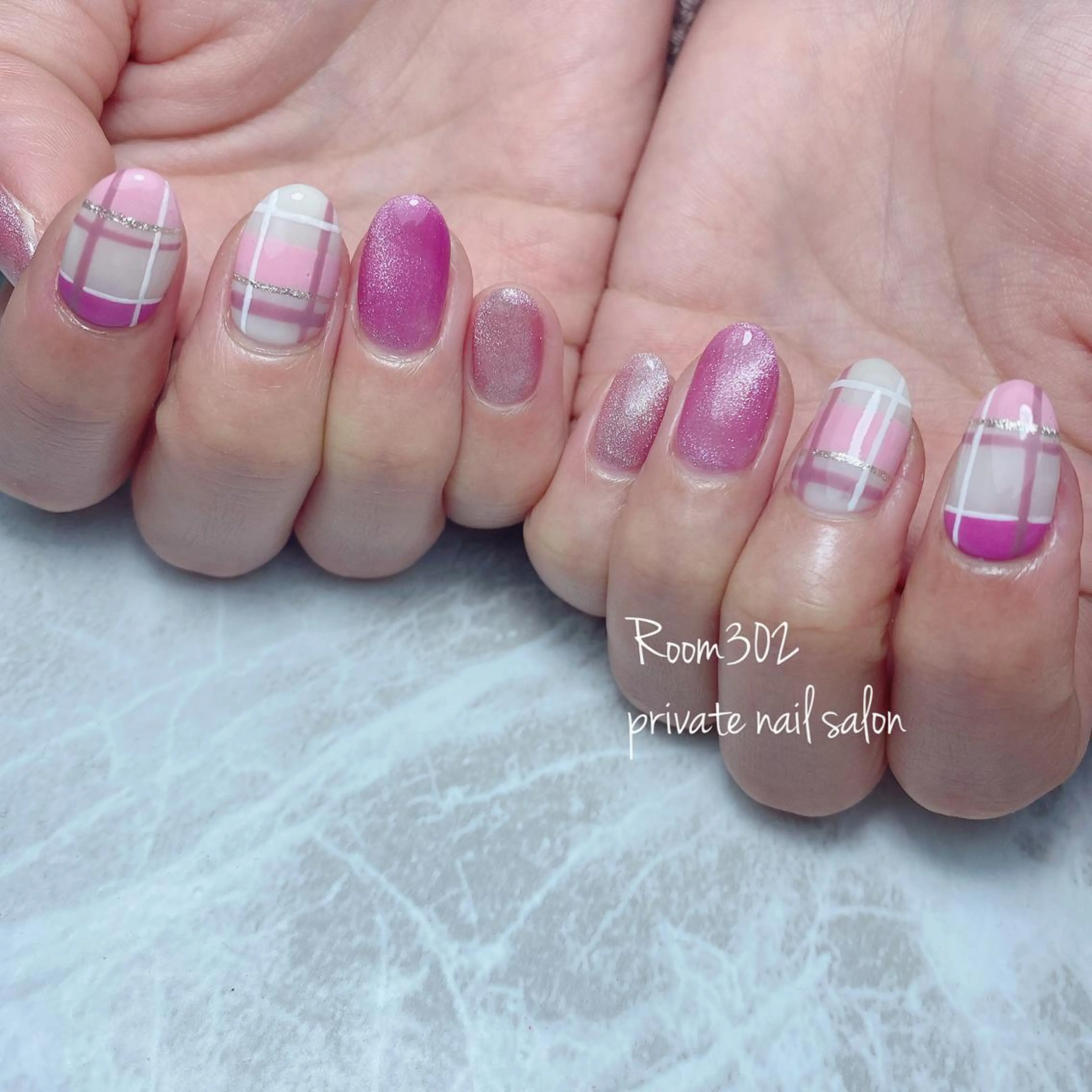 ネイル マグネットネイル Room 302のネイルデザイン