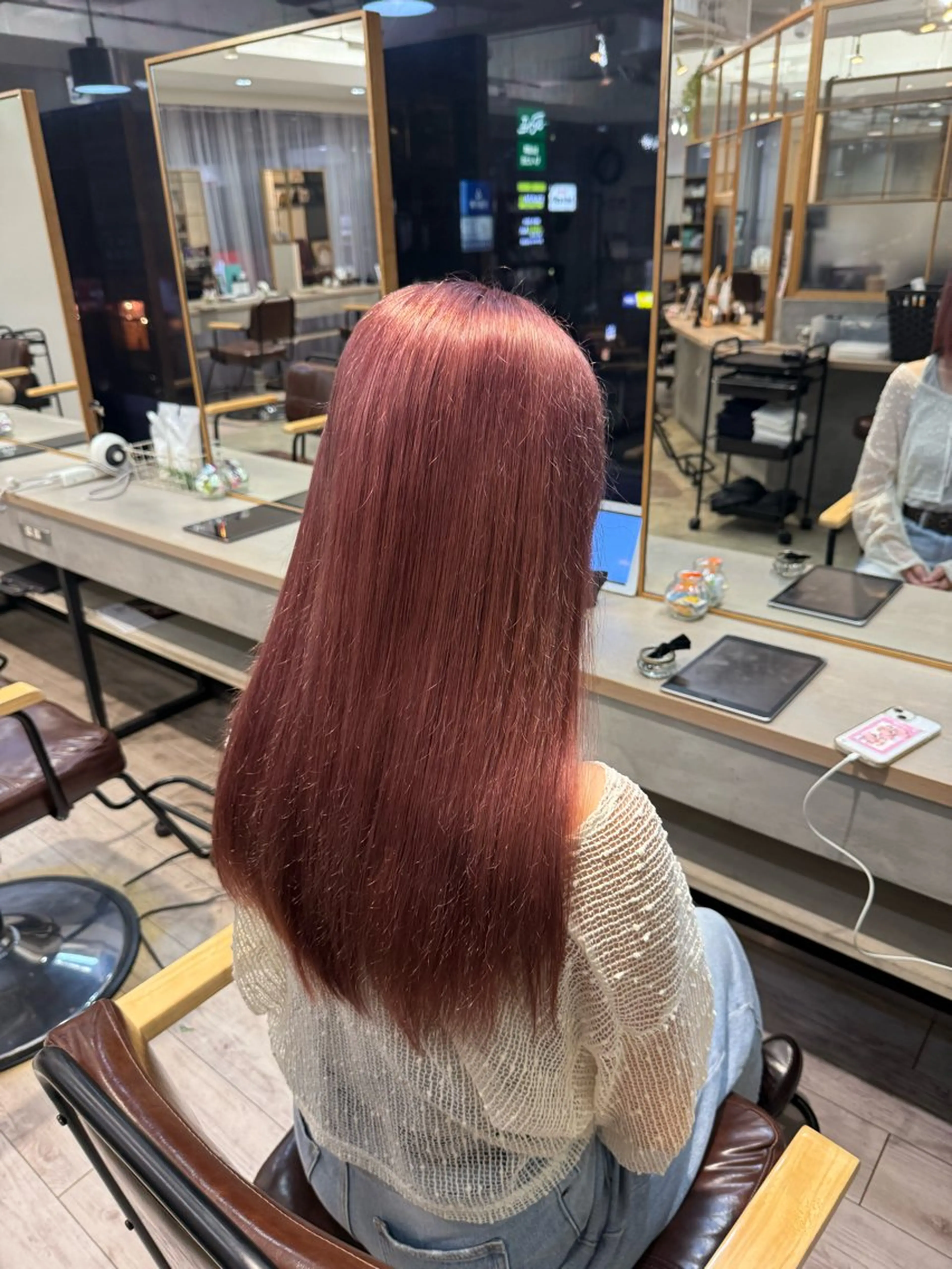 カラー ヘアカラー 高山 穂香のヘアスタイル