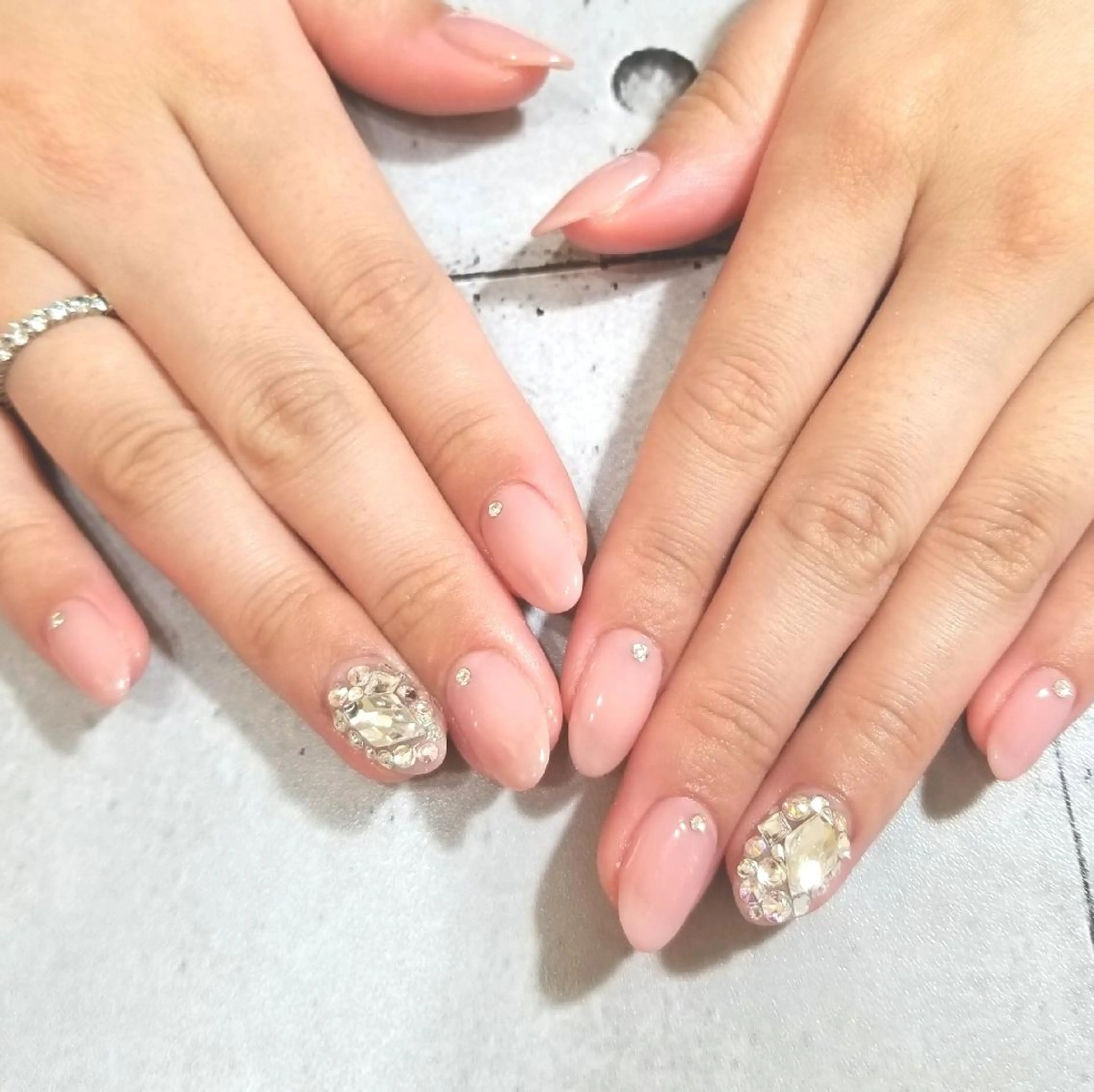 ネイル nijiiro🌈 サトウのネイルデザイン