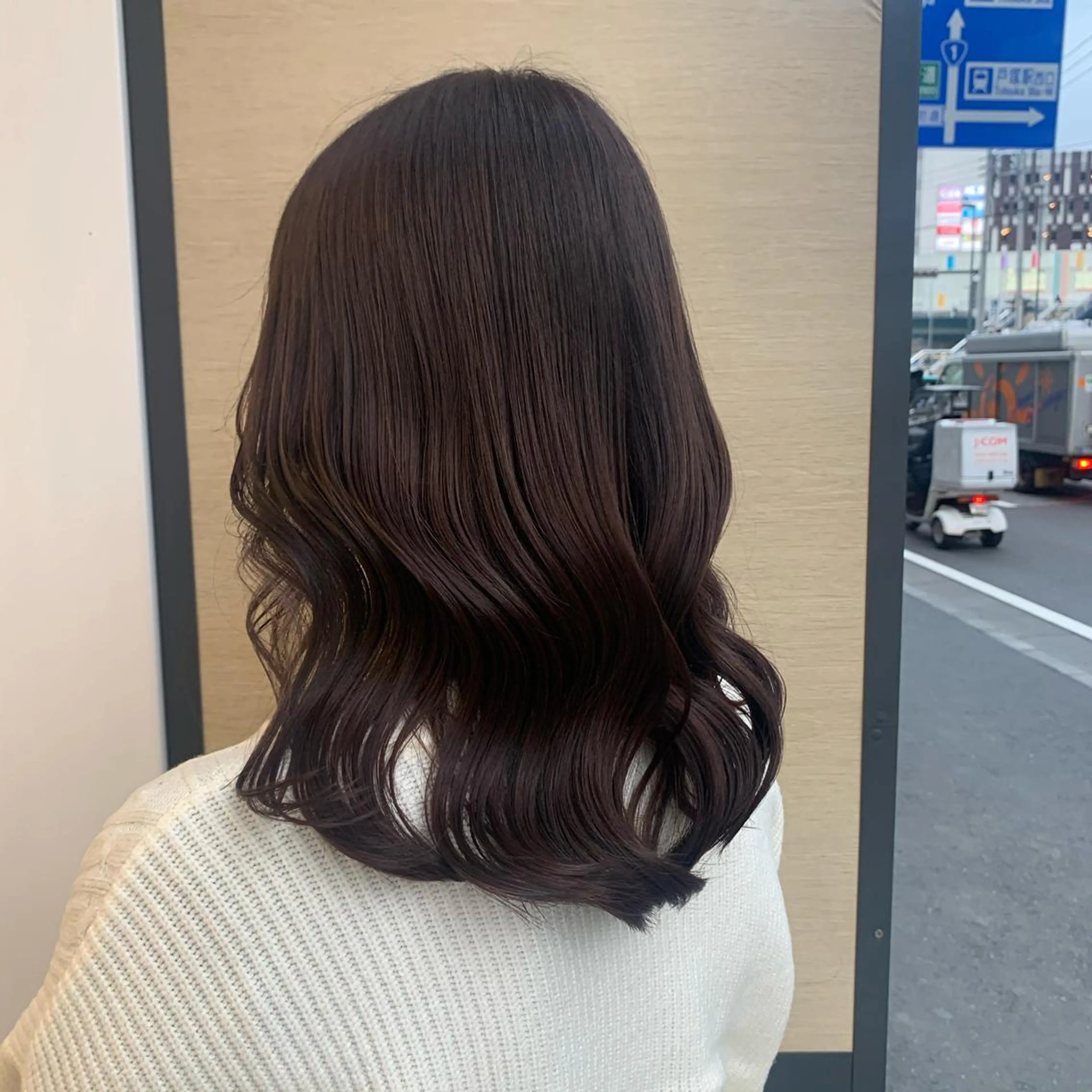セミロング カラー カット ヘアカラー トリートメント ウスイ ハルカのヘアスタイル
