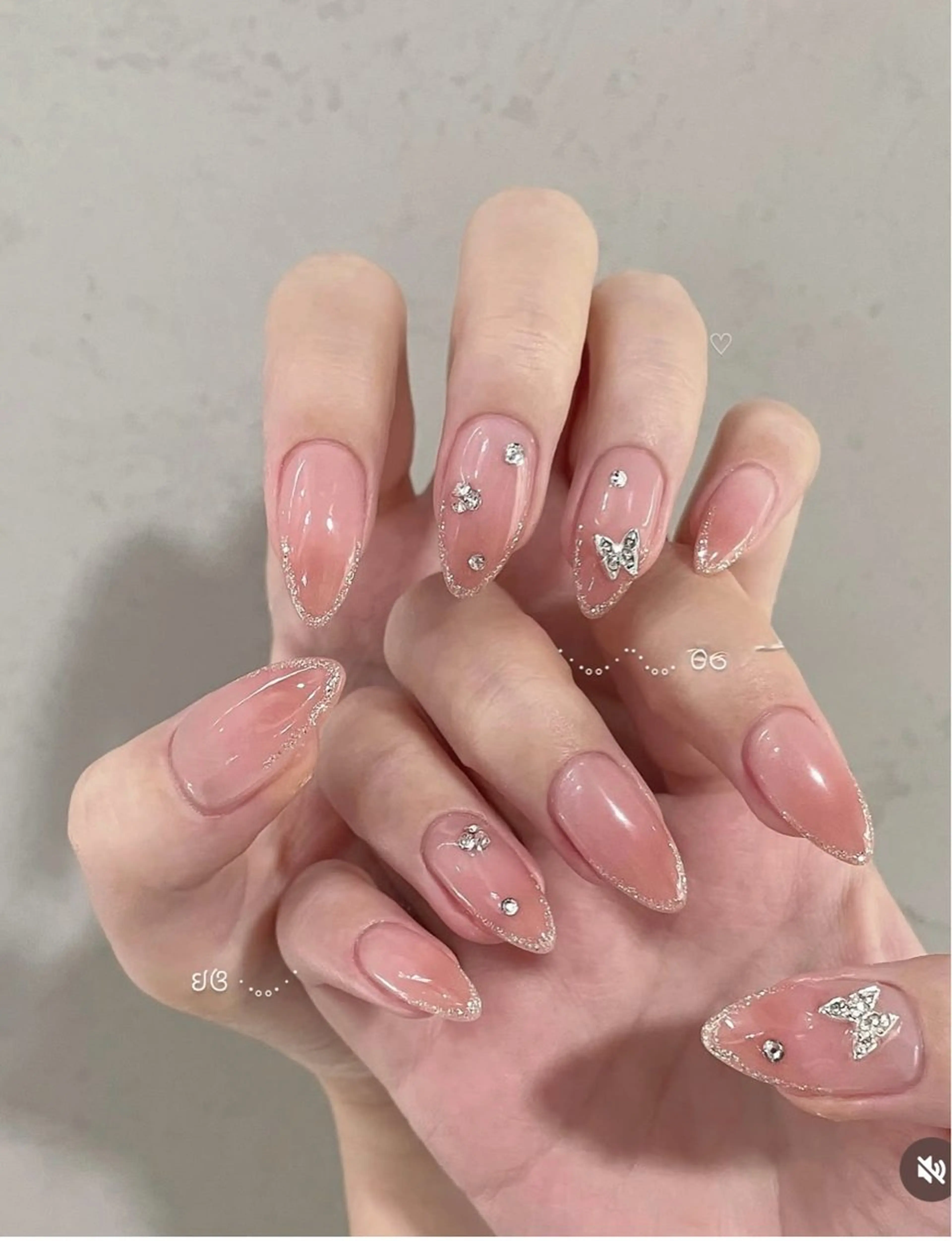ネイル アートネイル ジェルネイル ガーリー キラキラネイル Nihonthy Nail 新宿のネイルデザイン
