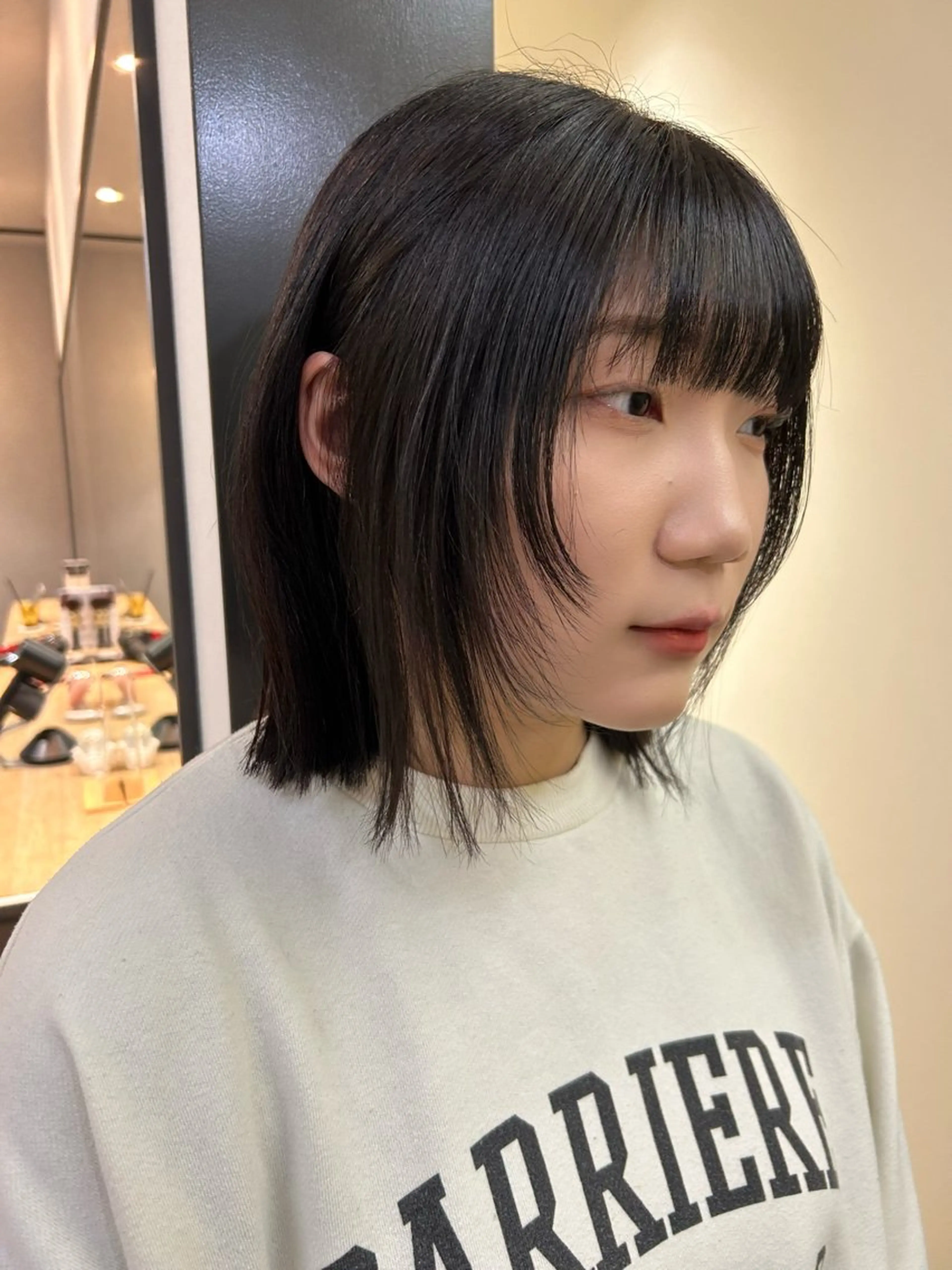 ミディアム カラー ボブ hub hair レイヤー/透明感のヘアスタイル